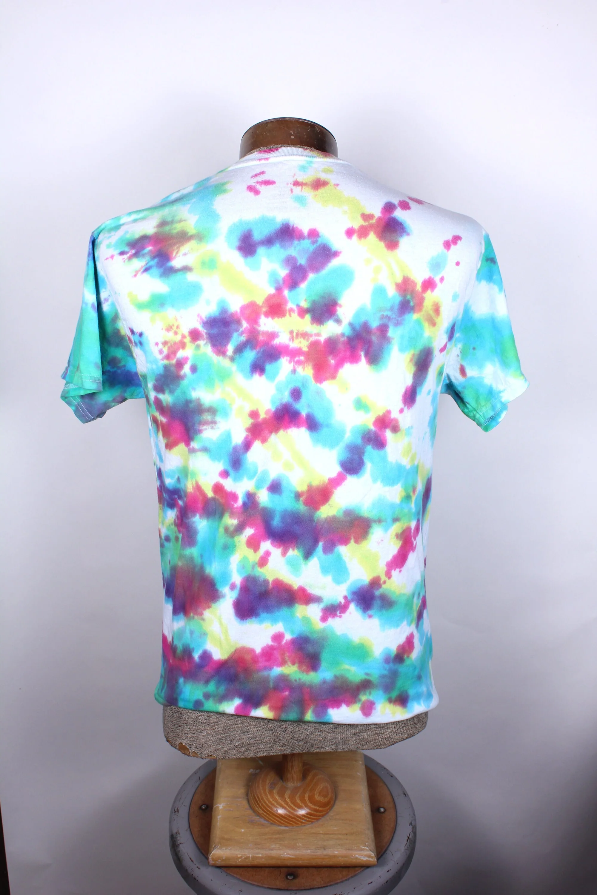 80s Era Hanes Brand Adult Medium Camp T-Shirt Tie Dyed Blue Pink by Hanes - Image 4