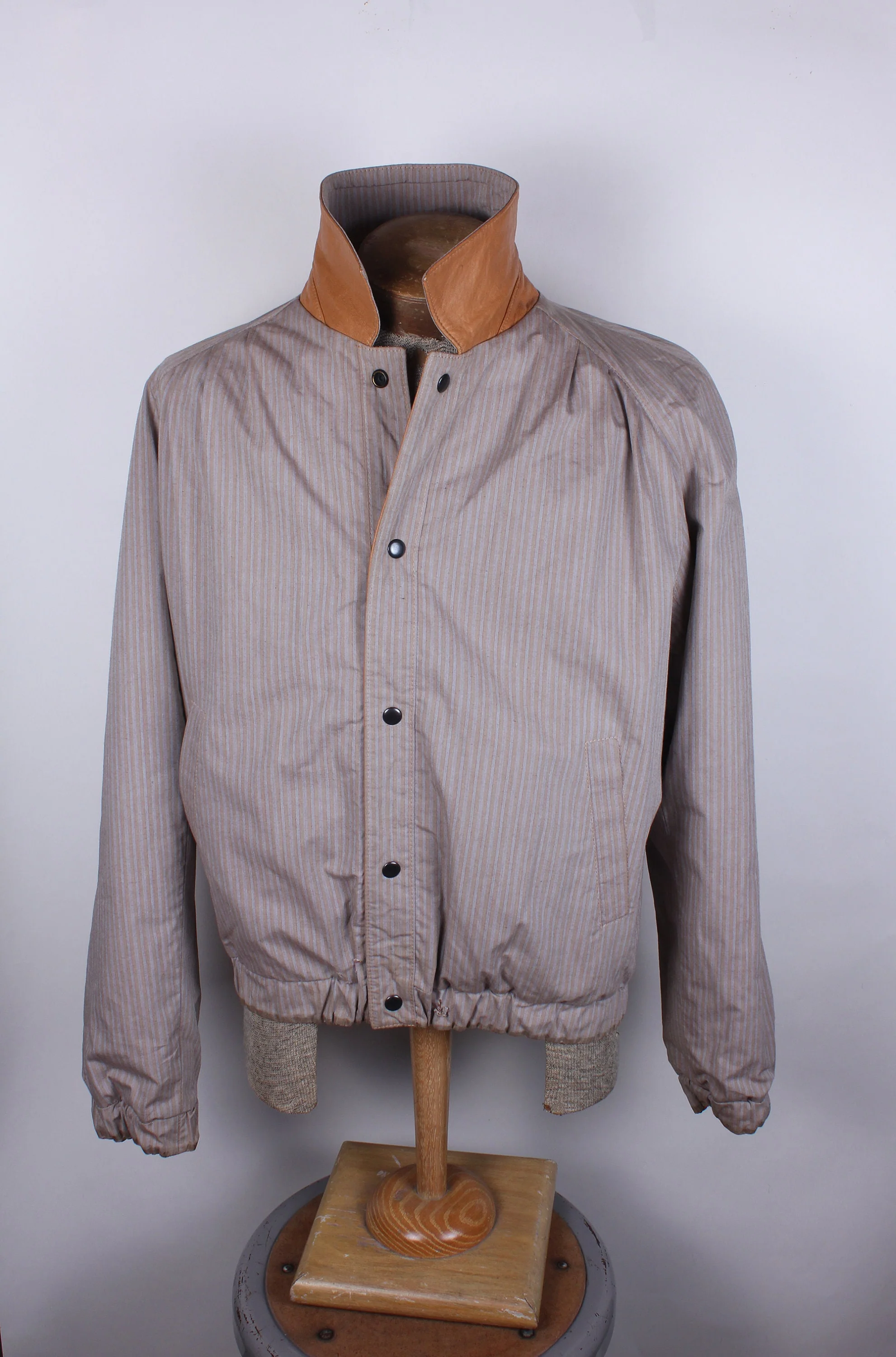 80s Era M Julian Brand Reversible Genuine Leather Members Only Style Mens Bomber Jacket by Julian - Image 6