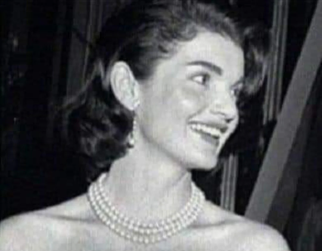 80s Exquisite Jackie O Anhydrite Beaded Necklace By Jbk - Image 8
