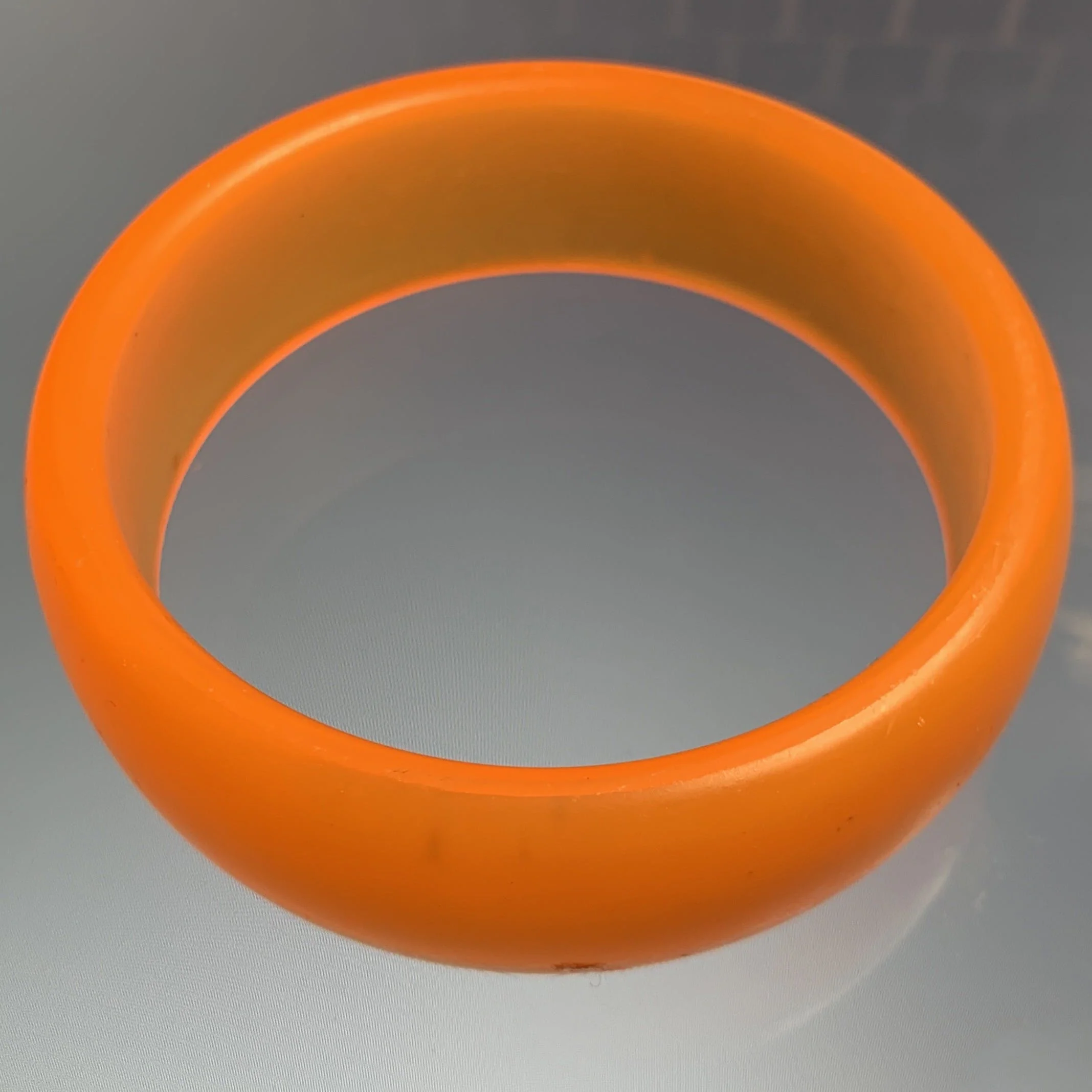 80s Frosted Orange Wide Lucite Plastic Bangle Bracelet - Image 4