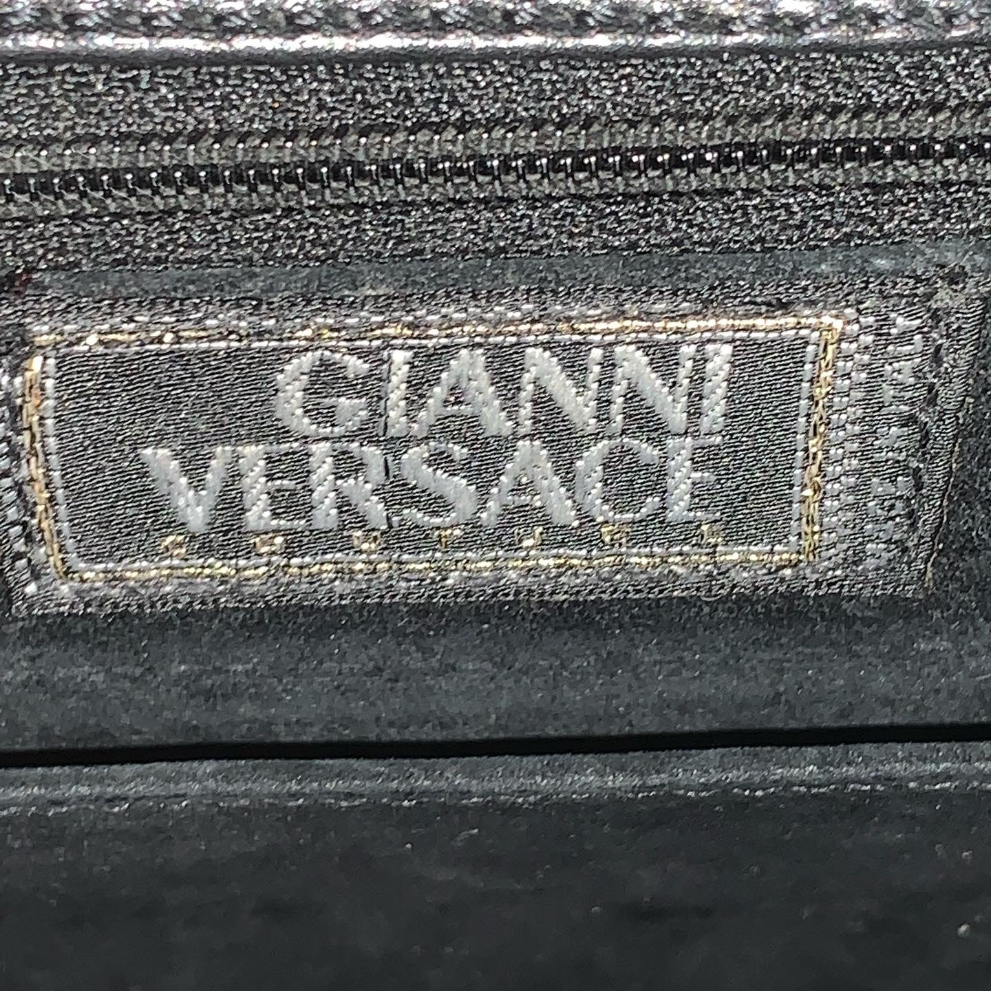 80s Gianni Versace Couture Black Calfskin Shoulderbag By Gianni Versace - Image 4