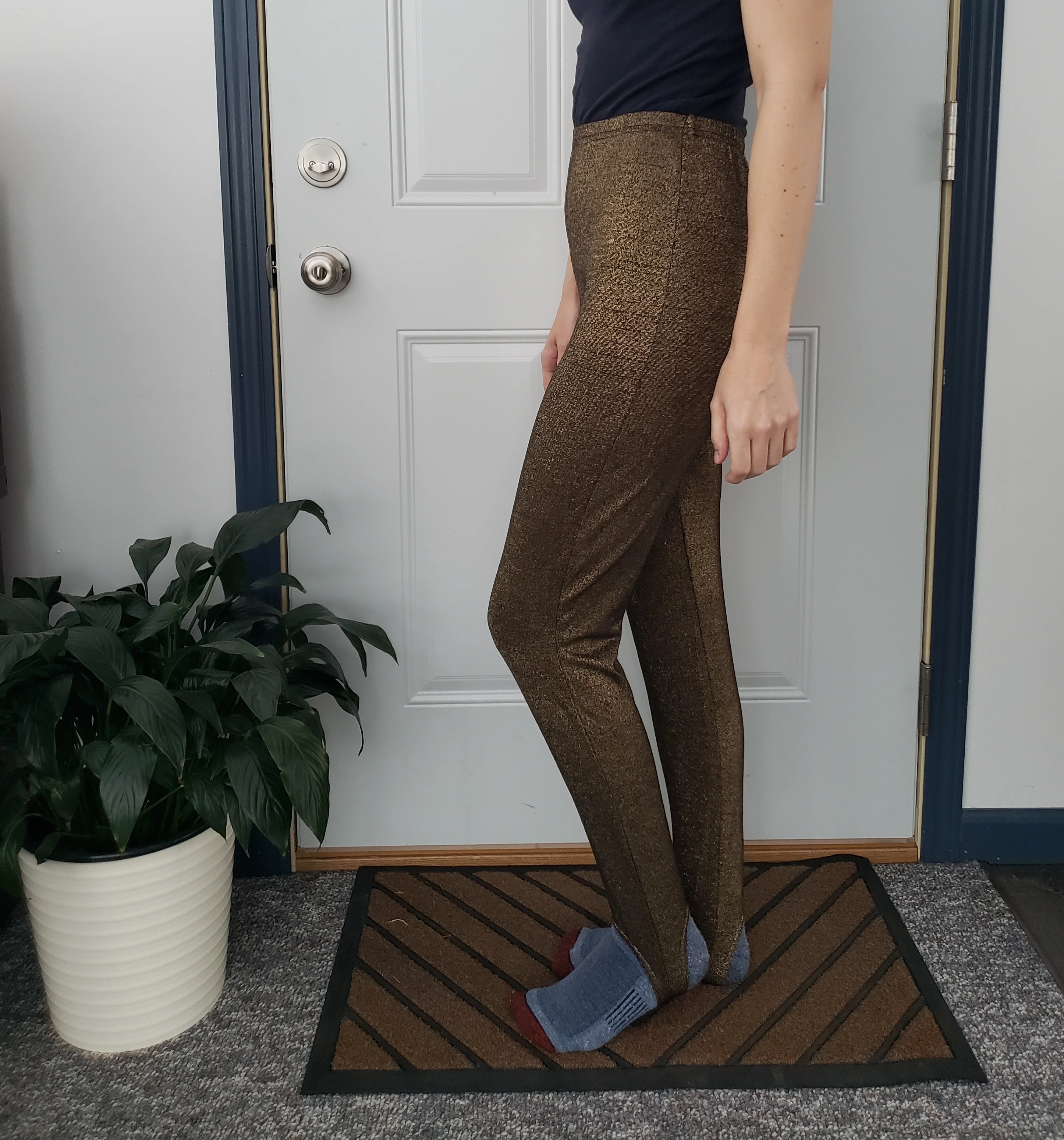 80s Gold And Black Stirrup Leggings By Stefano - Image 4