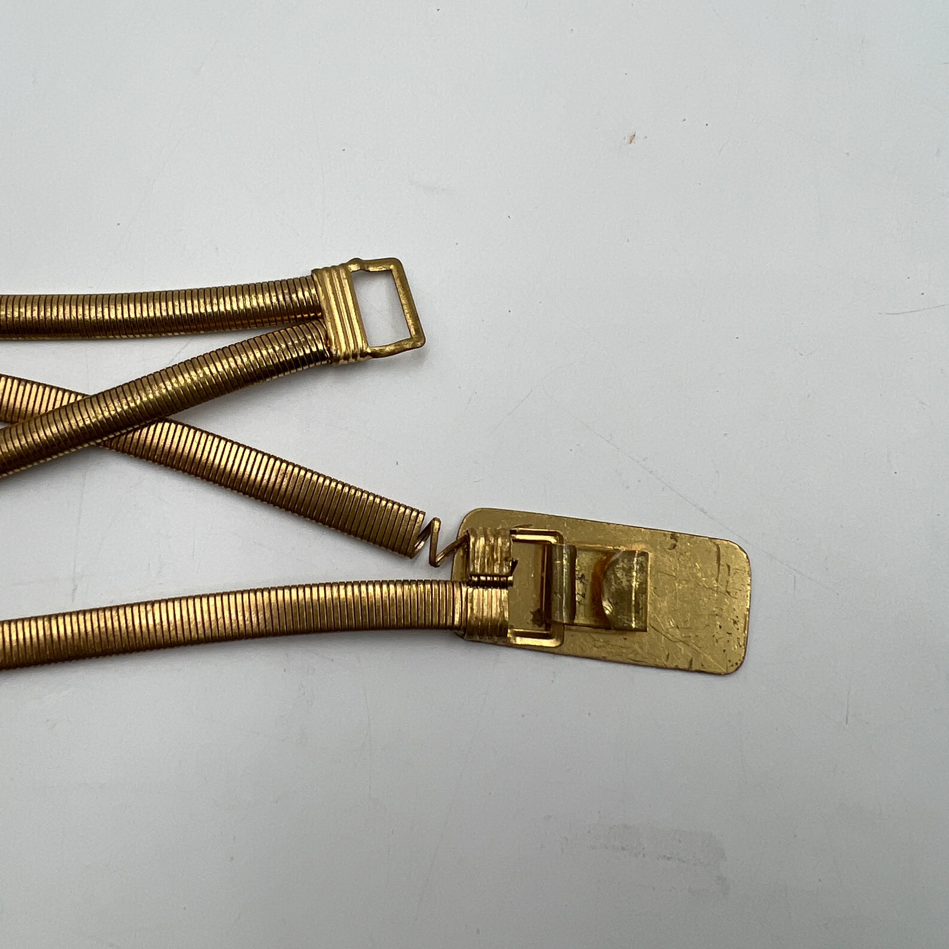 80s Gold Snake Chain Stretch Belt - Image 6
