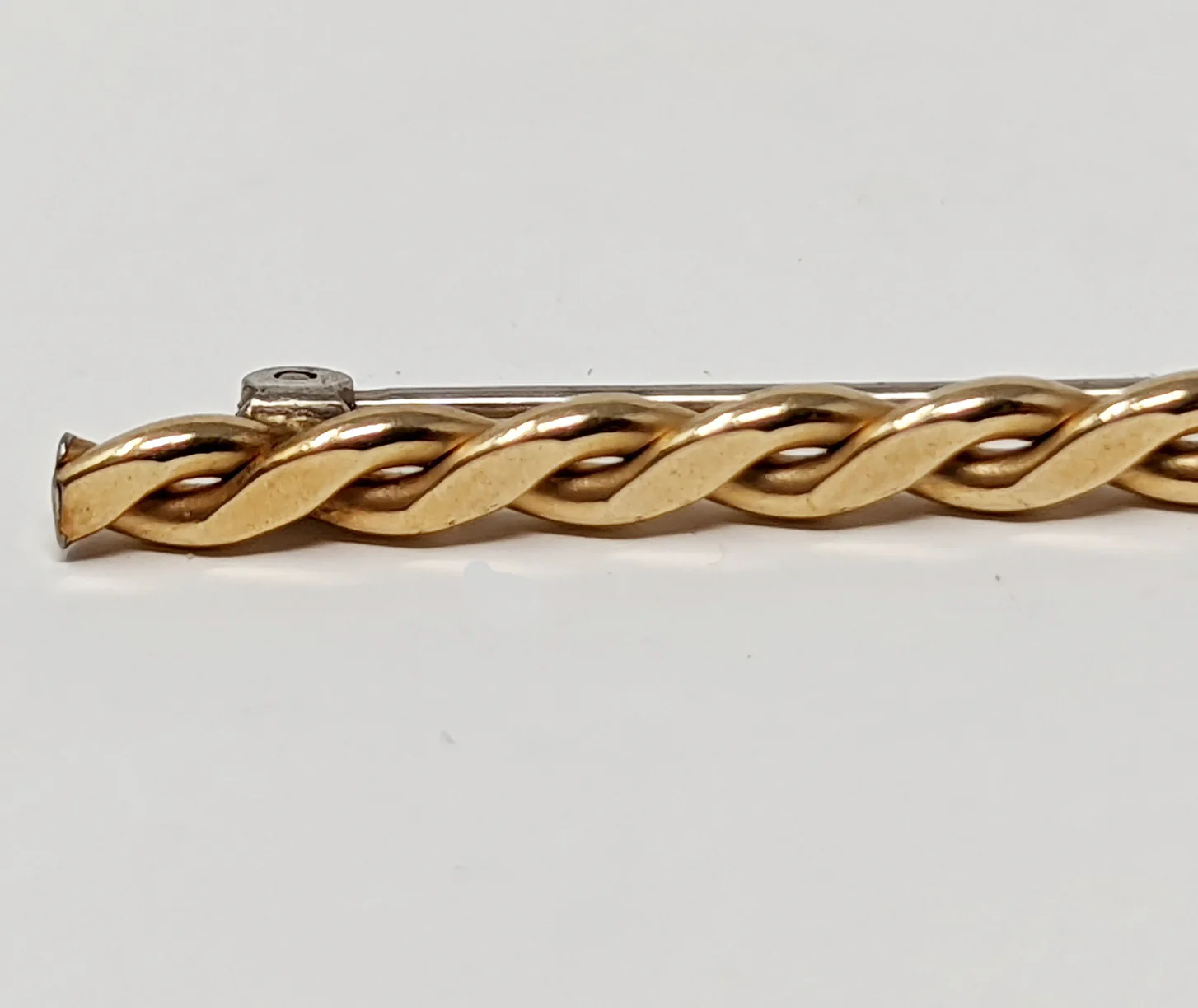 80s Gold Tone Twisted Tie Bar Pin By Krementz - Image 3