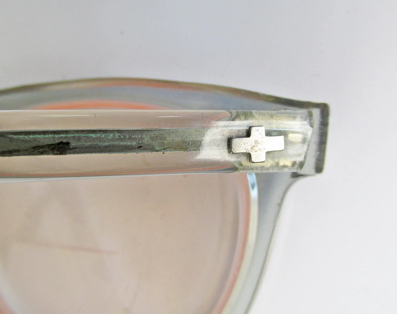 80s Gray Frame Eyewear Glasses with Pink Lenses - Image 4