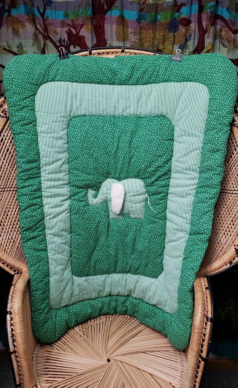 80s Green Elephant Baby Blanket 37" X 30" - Image 2