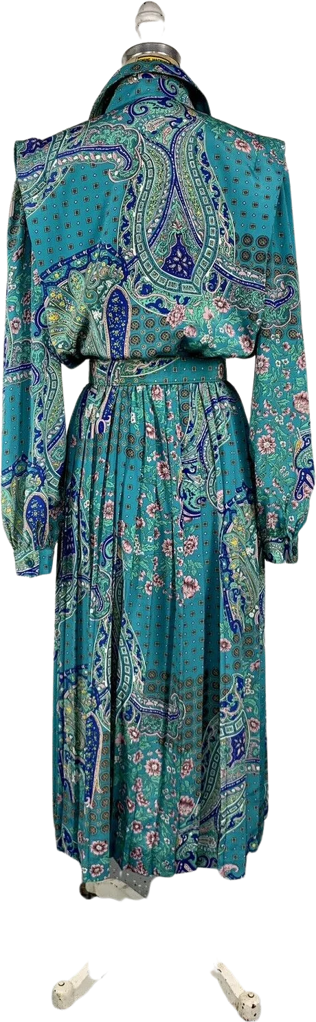 80s Green Paisley Crepe Accordion Pleat Safari Dress By Leslie Fay - Image 2