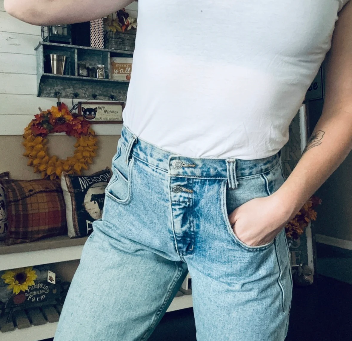 80s Button Fly Straight Lef Unisex Jeans by Guess - Image 3