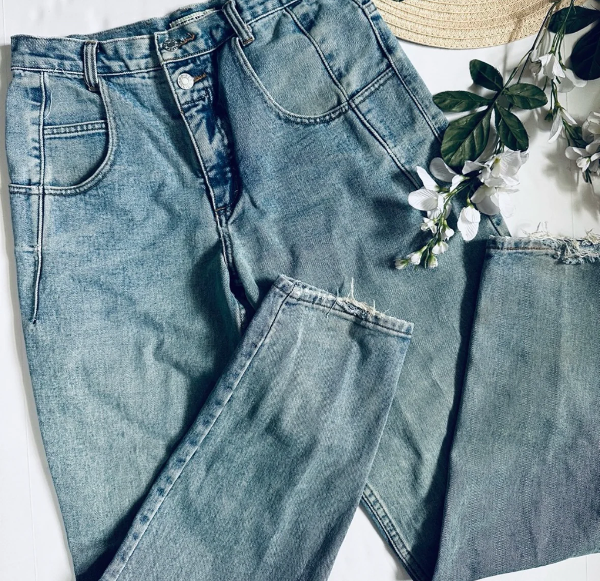 80s Button Fly Straight Lef Unisex Jeans by Guess - Image 9