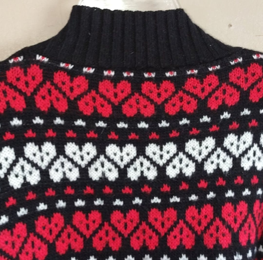 80's Striped Heart Sweater by American Pride - Image 4