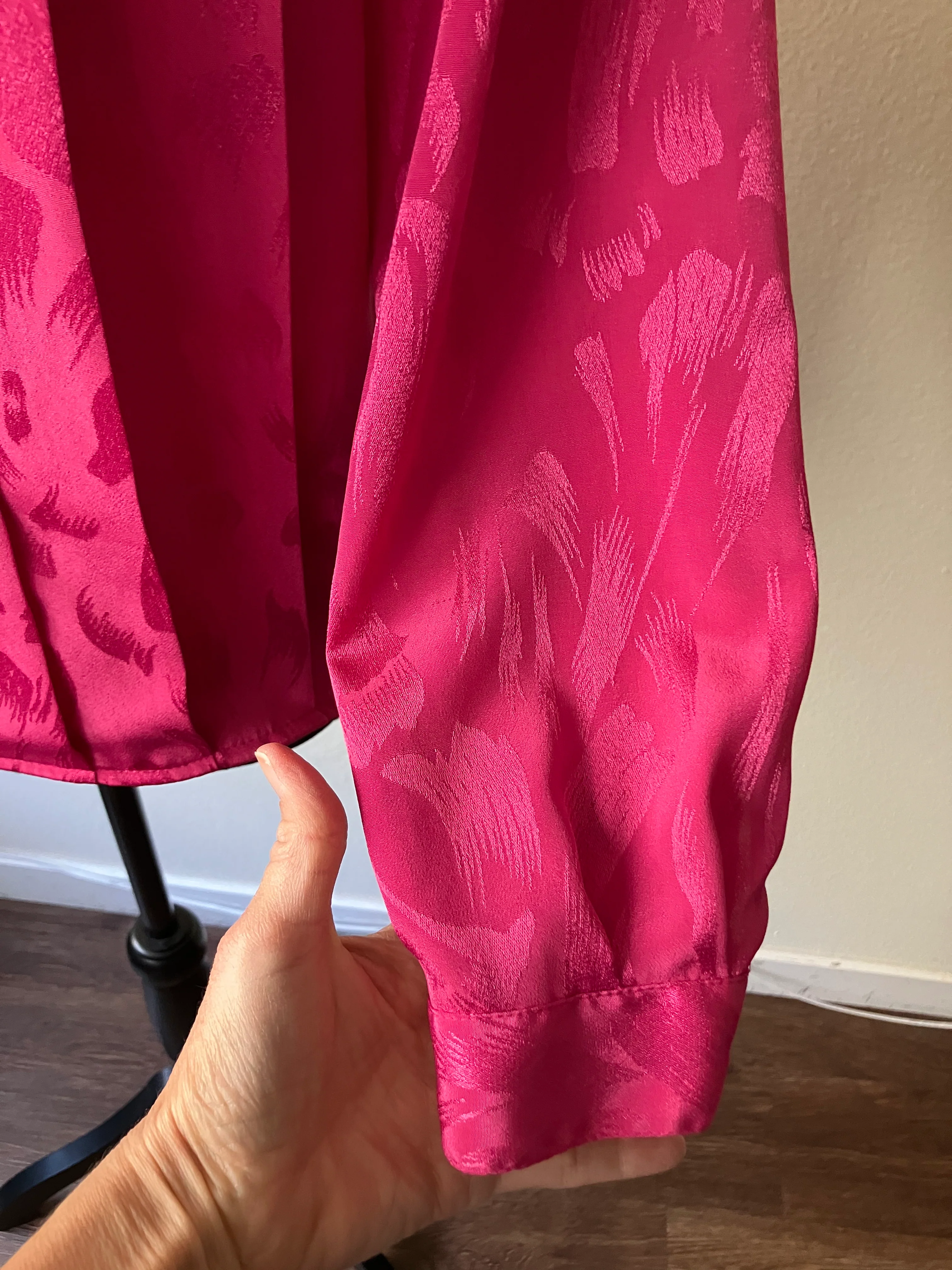 80s Hot Pink Abstract Floral Silky Pleated Blouse By Axiom - Image 8
