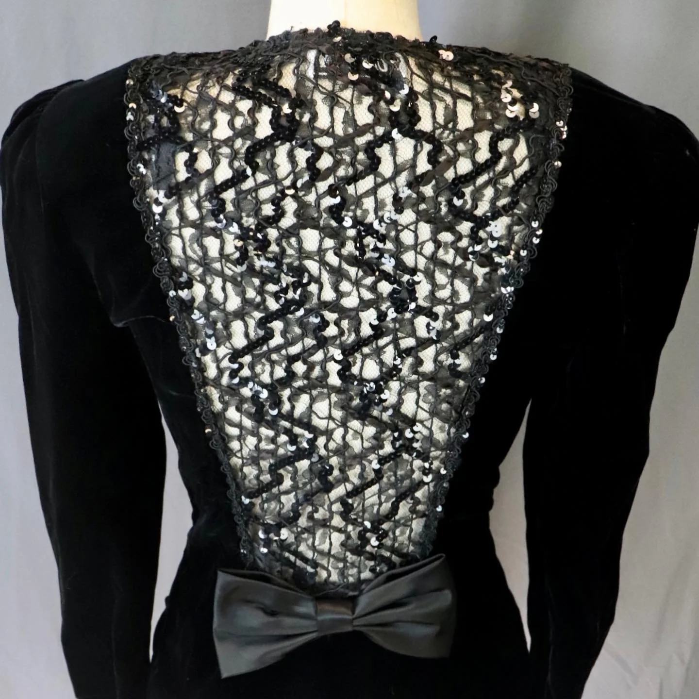 80s Inky Black Velvet Blazer With Lace Back And Bow By Zum Zum - Image 4