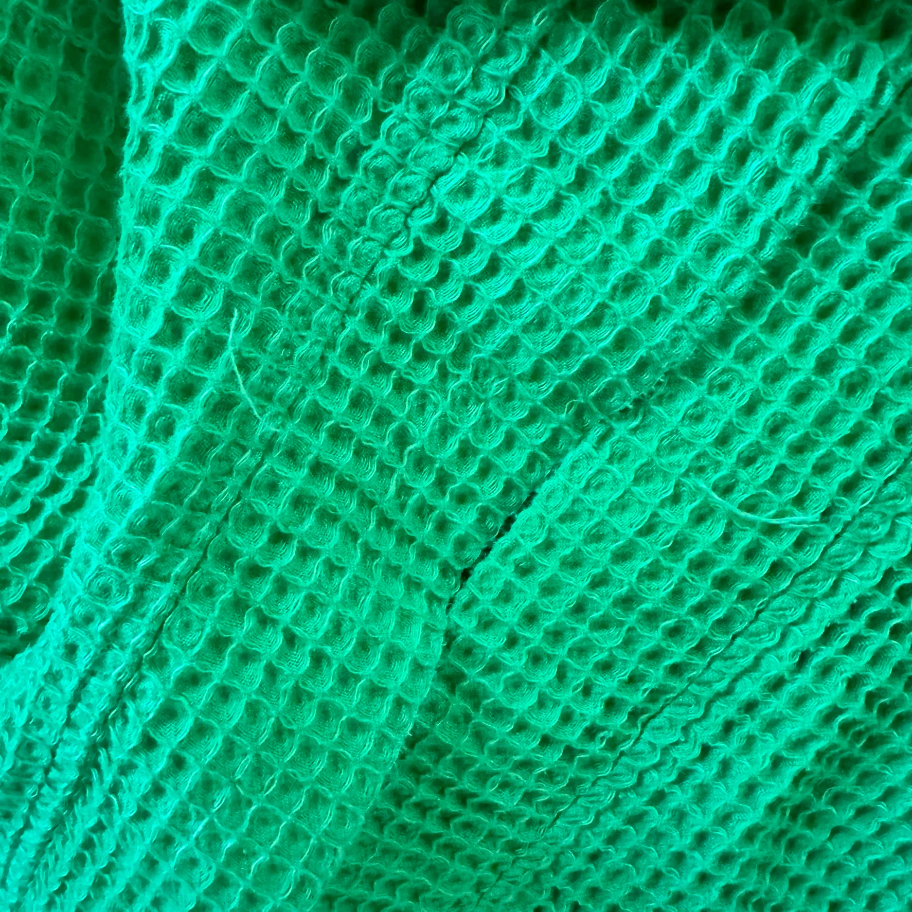 80s Kelly Green Short Waffle Robe By Terrytown - Image 7