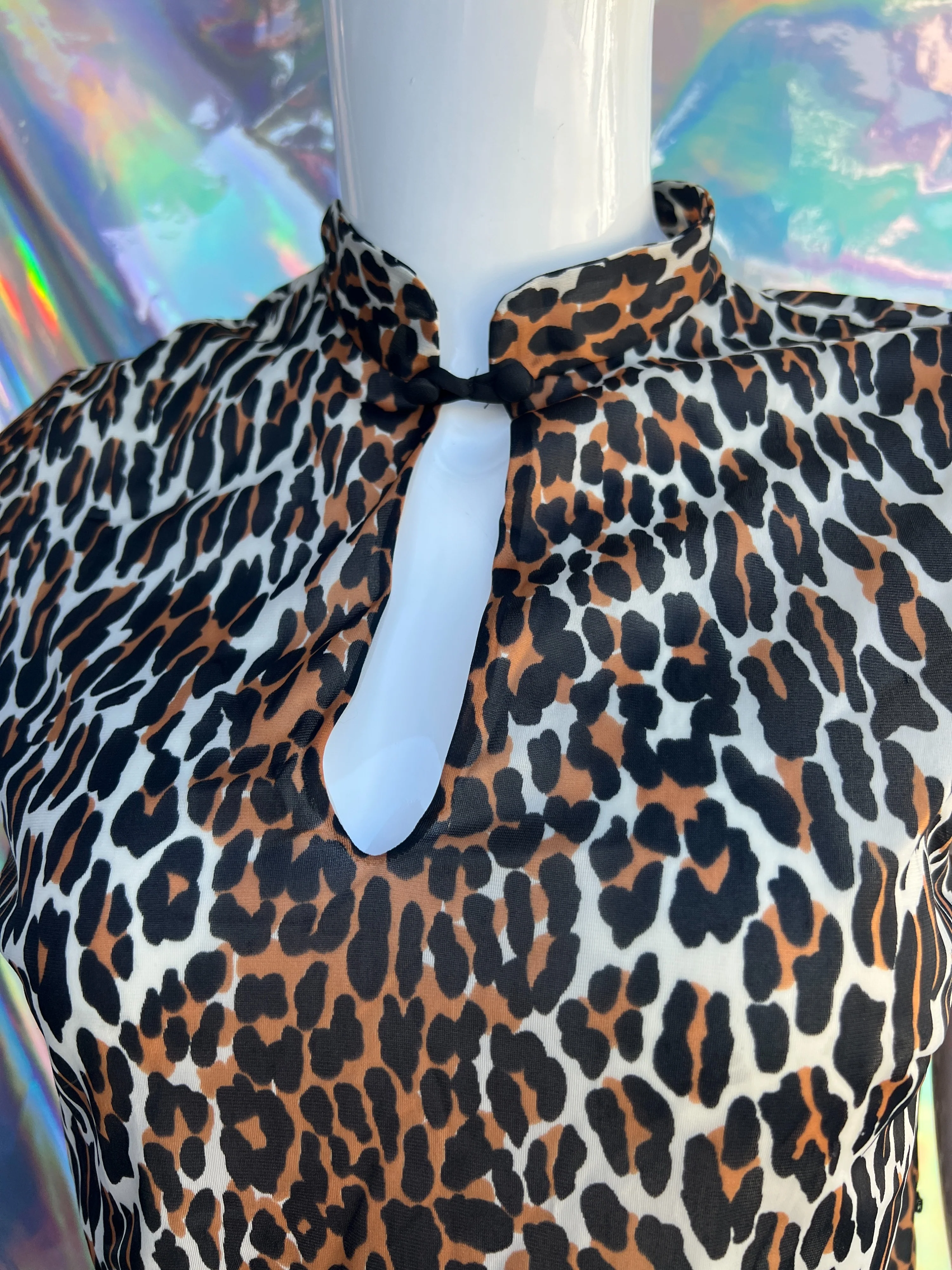80s Keyhole Leopard Print Short Sleeve Night Shirt by Vanity Fair - Image 3