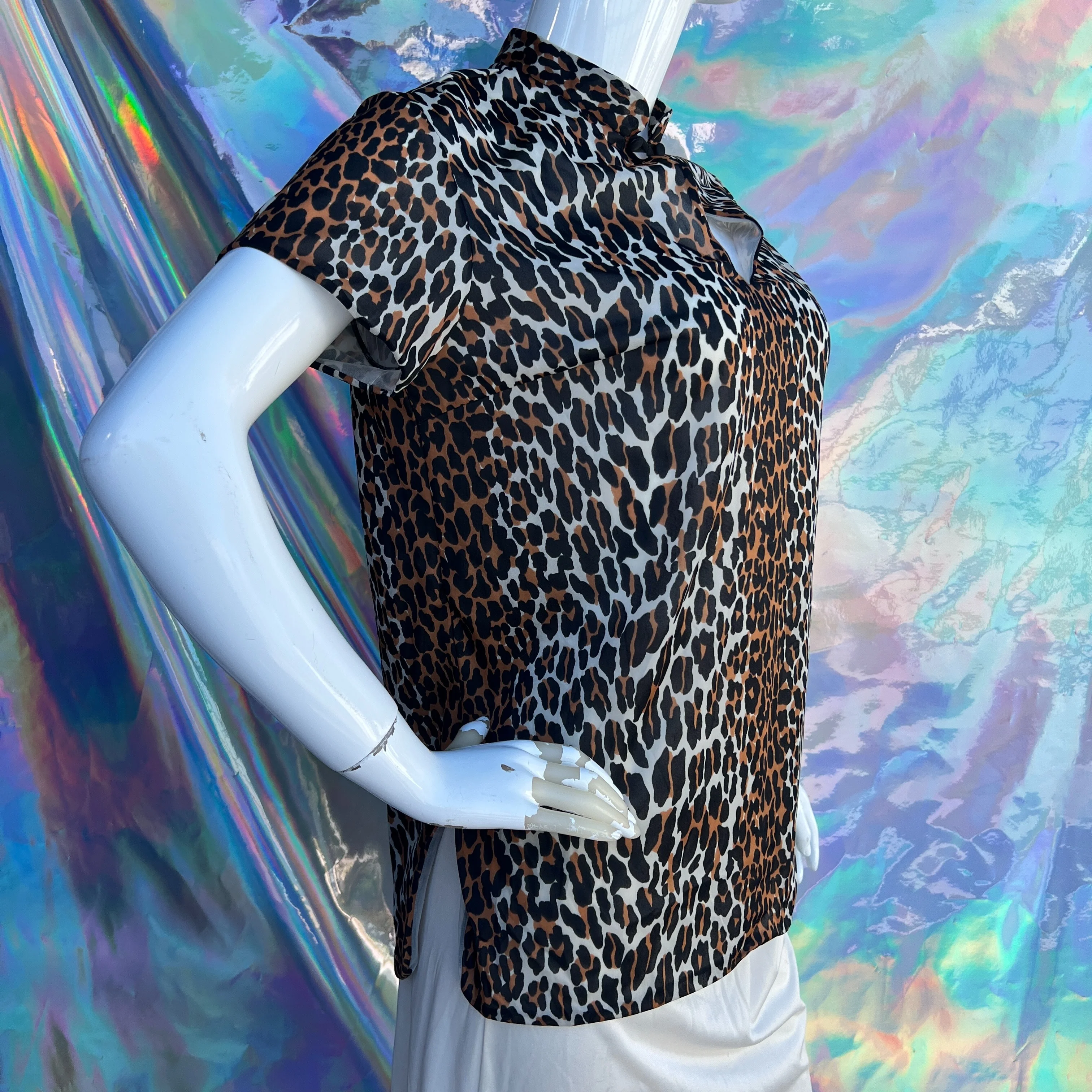80s Keyhole Leopard Print Short Sleeve Night Shirt by Vanity Fair - Image 5