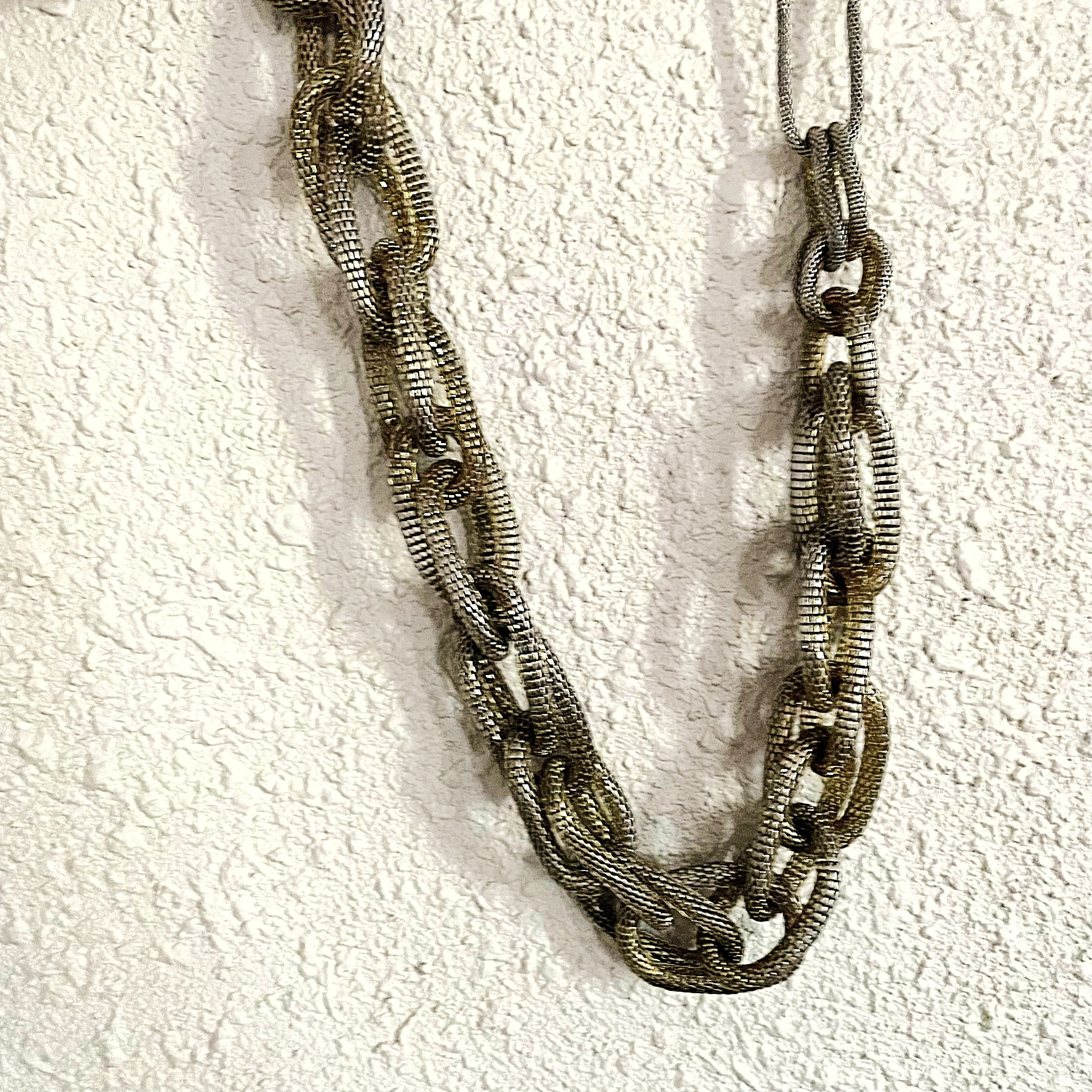 80s Large Gold Chain - Image 3