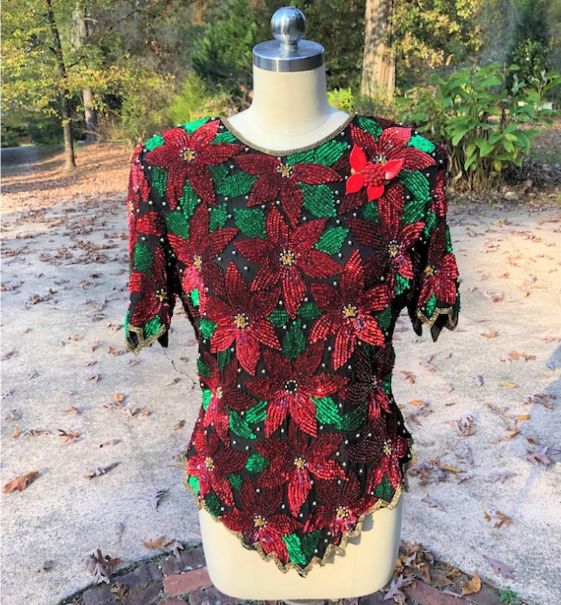 80s Laurence Kazar Beaded Poinsettia Top - Image 10