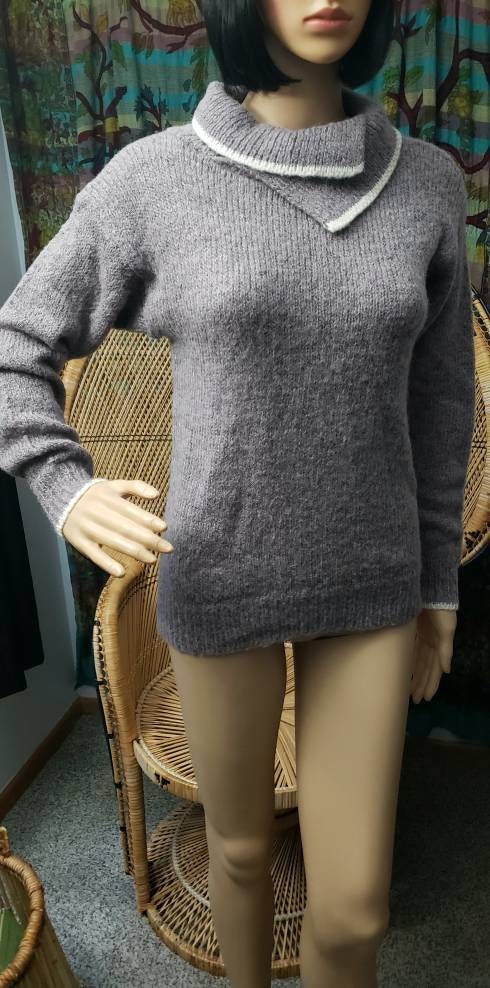 80s Light Purple Sweater by Patsy's Place by Patsy's Place - Image 2