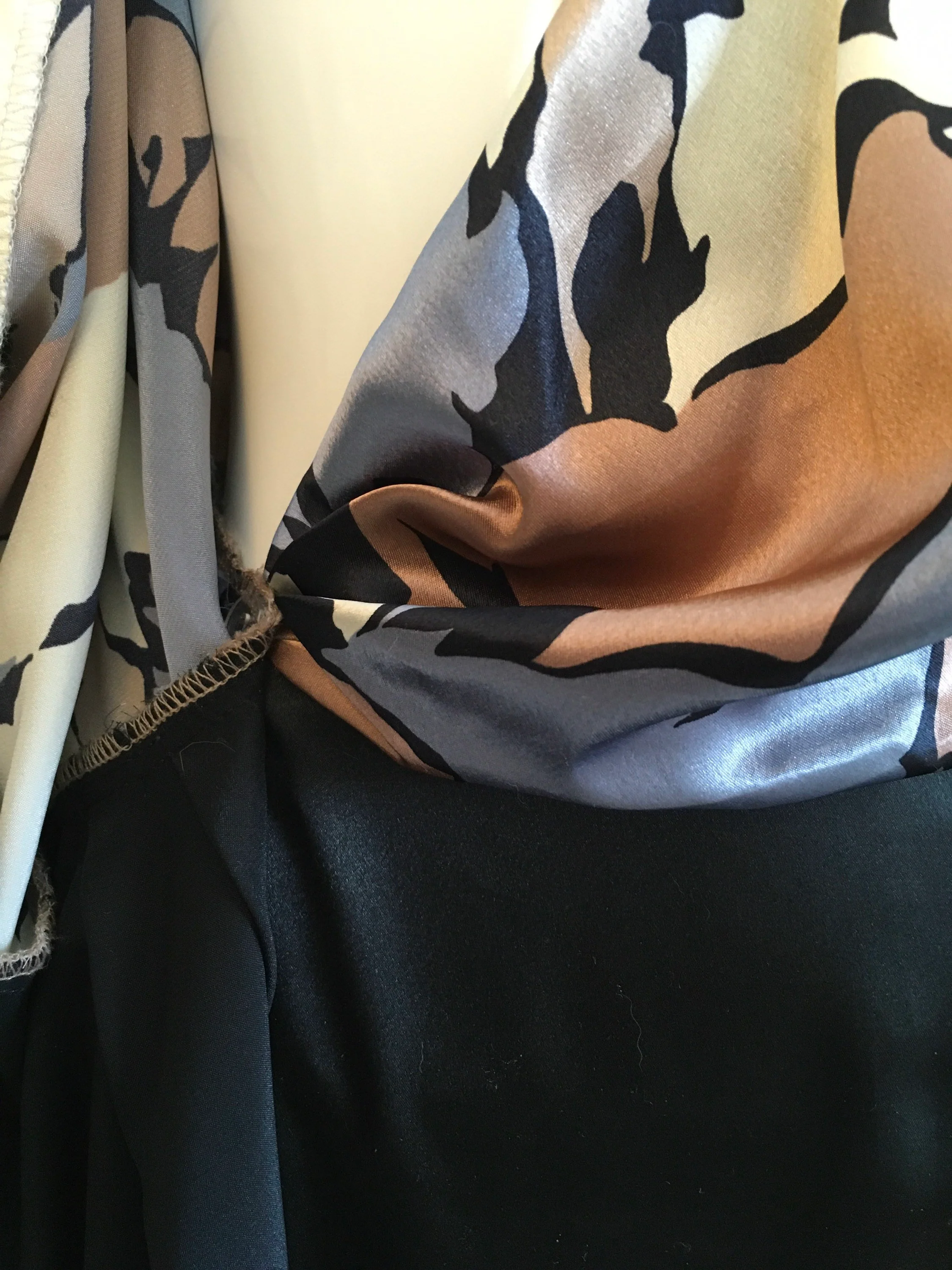 80's Mauve and Cream Satin Wrap Peplum Black Dress by Nu Mode - Image 6