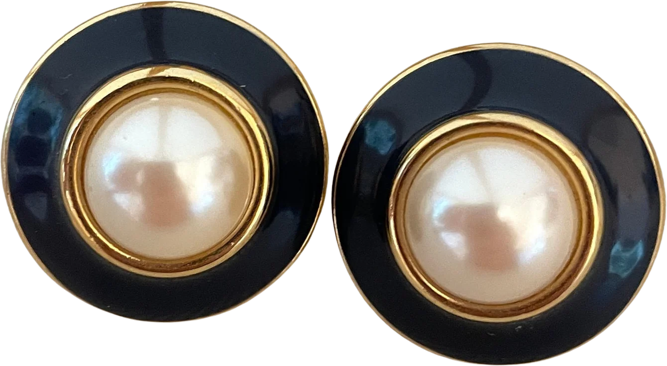 80s Monet Pearl Clip-On Earrings by Monet