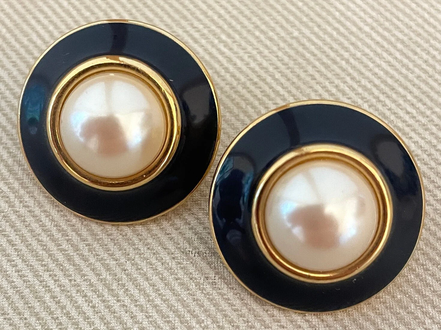 80s Monet Pearl Clip-On Earrings by Monet - Image 3