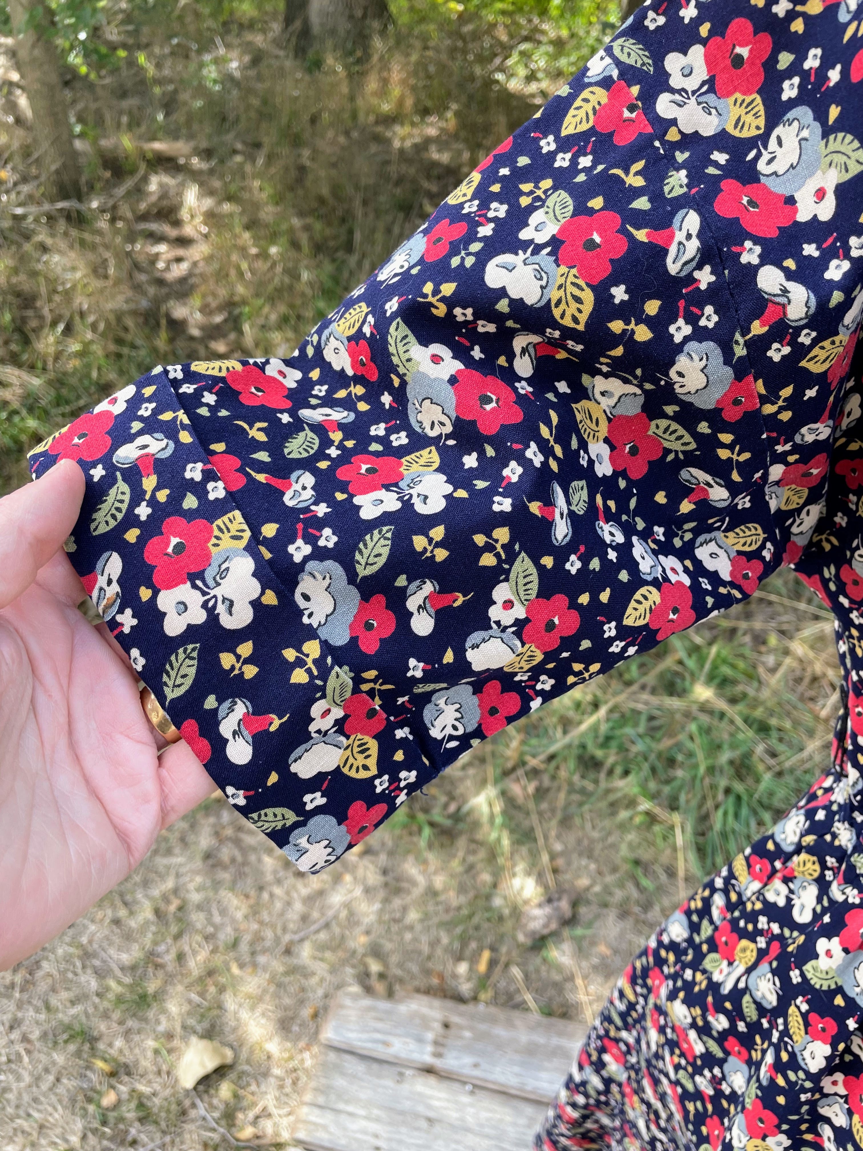 80s Navy Blue And Red Floral Cotton Dress By The American Shirt Company - Image 12