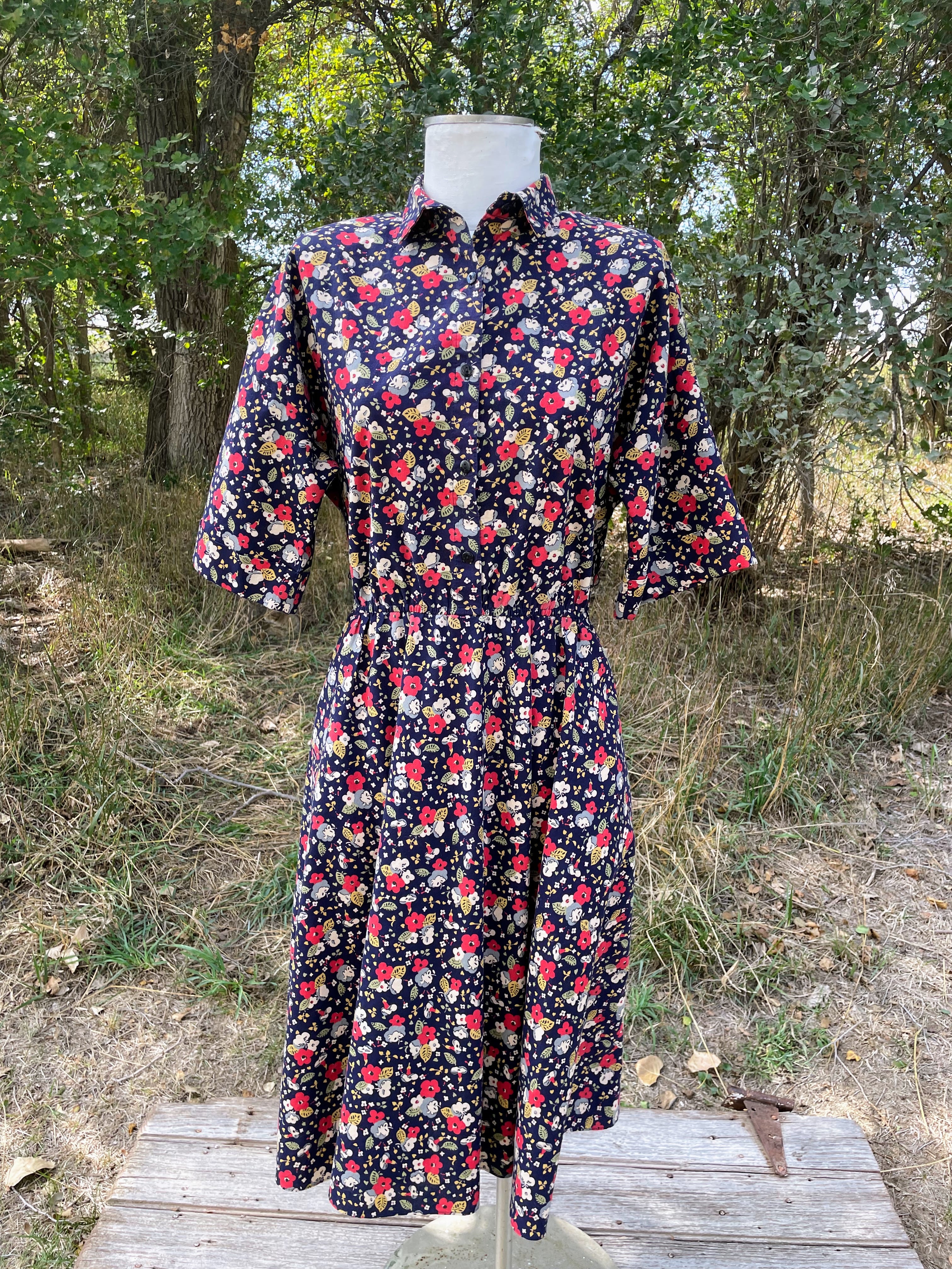 80s Navy Blue And Red Floral Cotton Dress By The American Shirt Company - Image 7