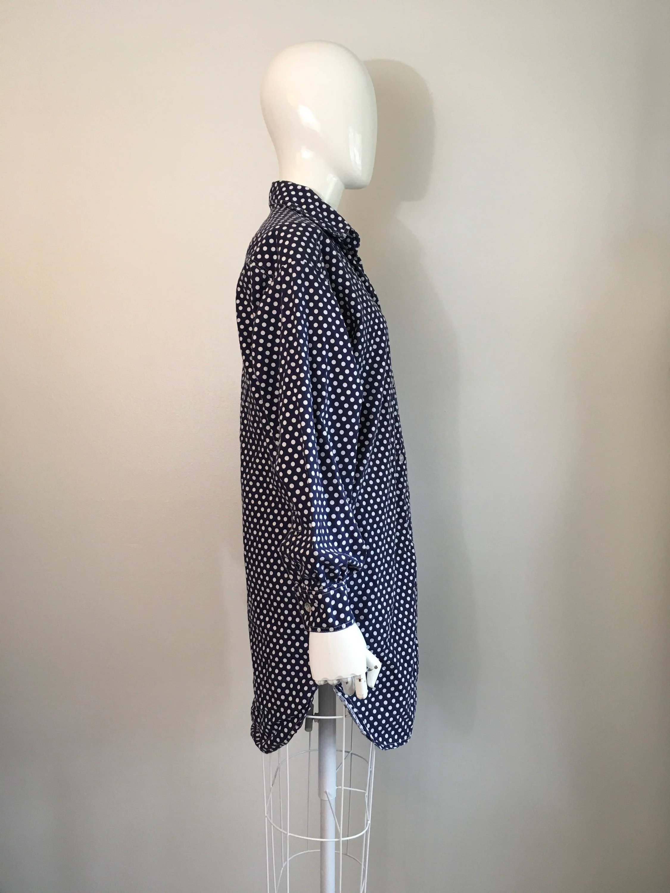 80's Oversized Polka Dot Navy Blue Shirt Dress with Pockets by Bill Blass - Image 4
