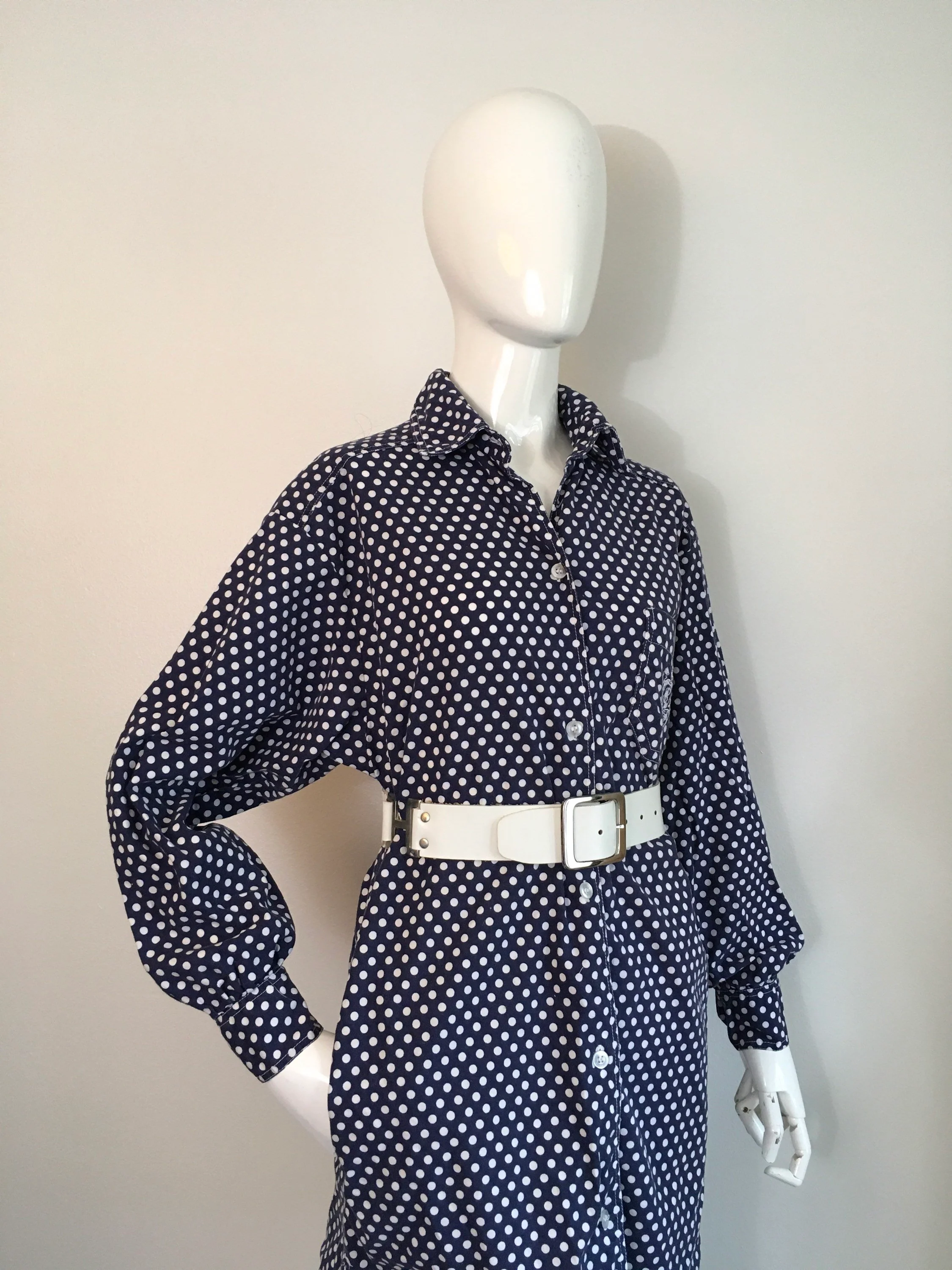 80's Oversized Polka Dot Navy Blue Shirt Dress with Pockets by Bill Blass - Image 5
