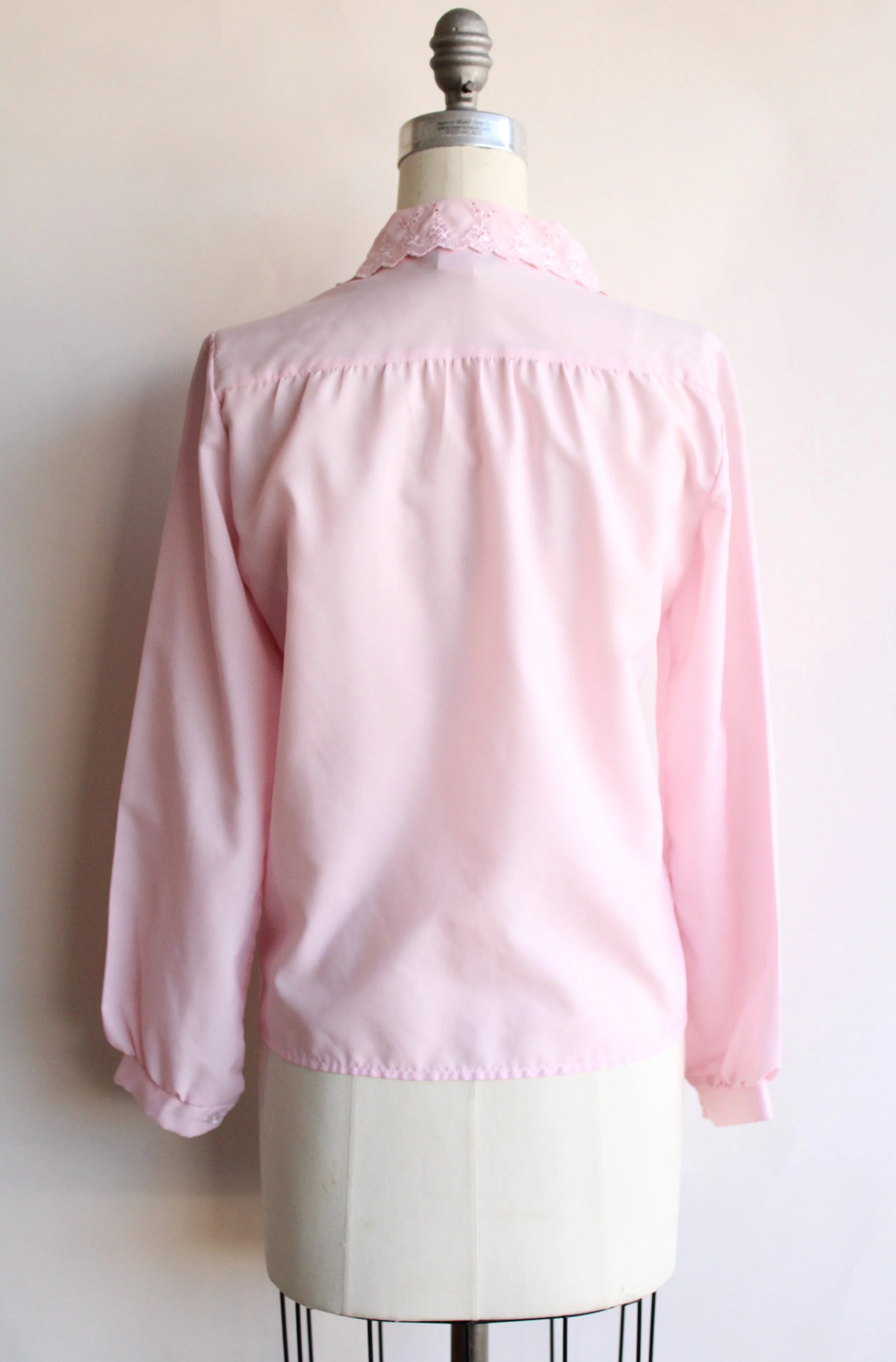 80s Pink Blouse With Eyelet Trim By Rhapsody - Image 9