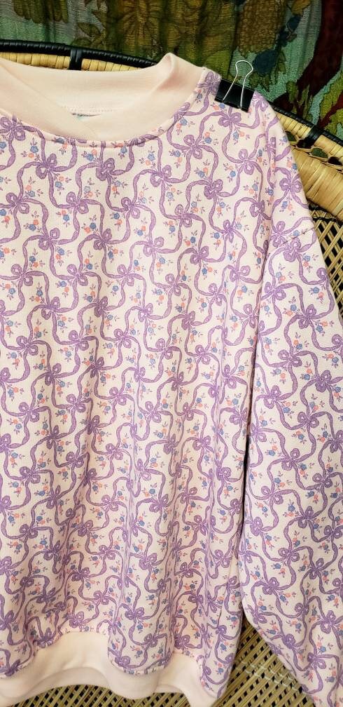 80s Pink Bows and Buds Sweatshirt Md by Fleece Forward - Image 7