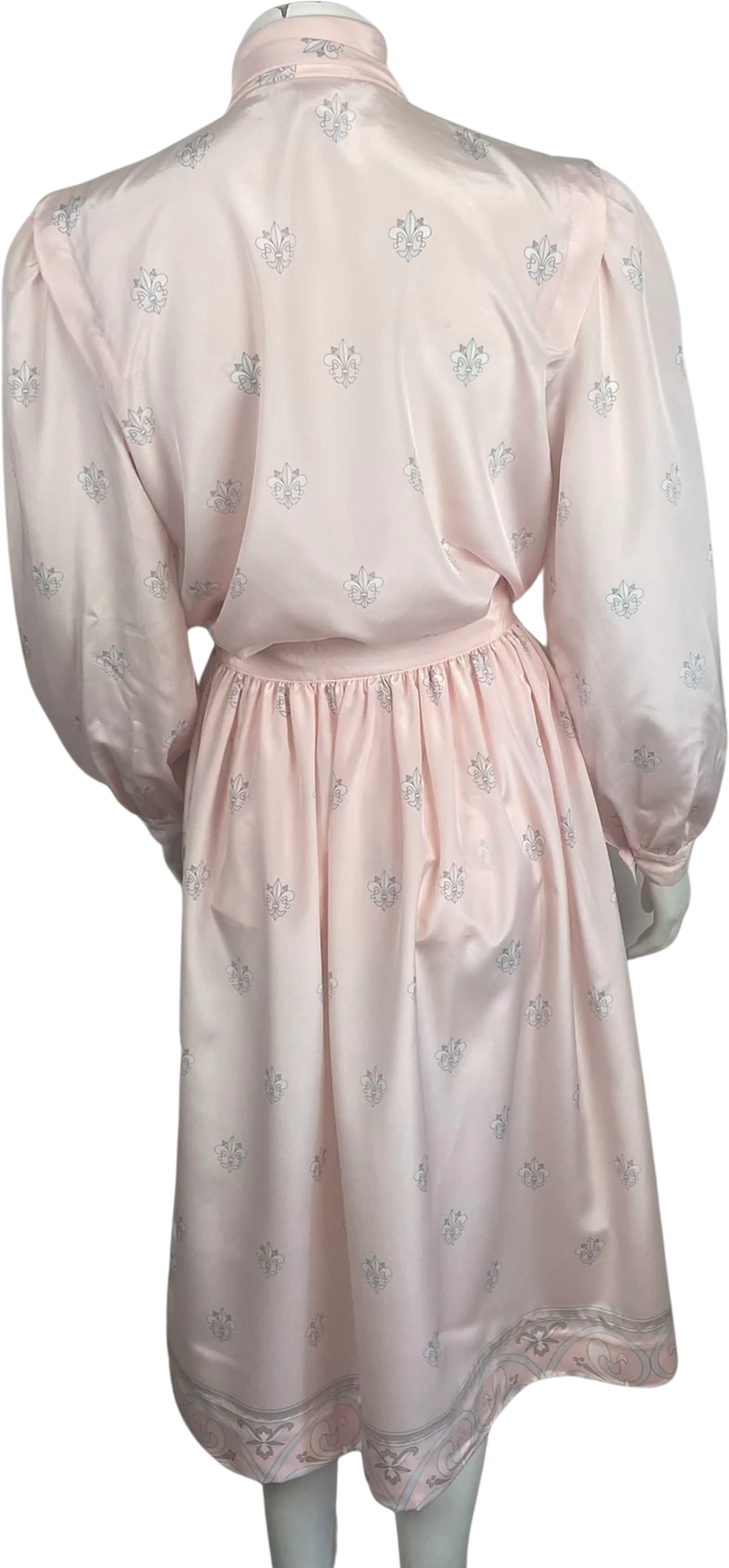 80s Pink Fleur Di Lis Pussy Bow Skirt Blouse Top Set By Halston - Image 2