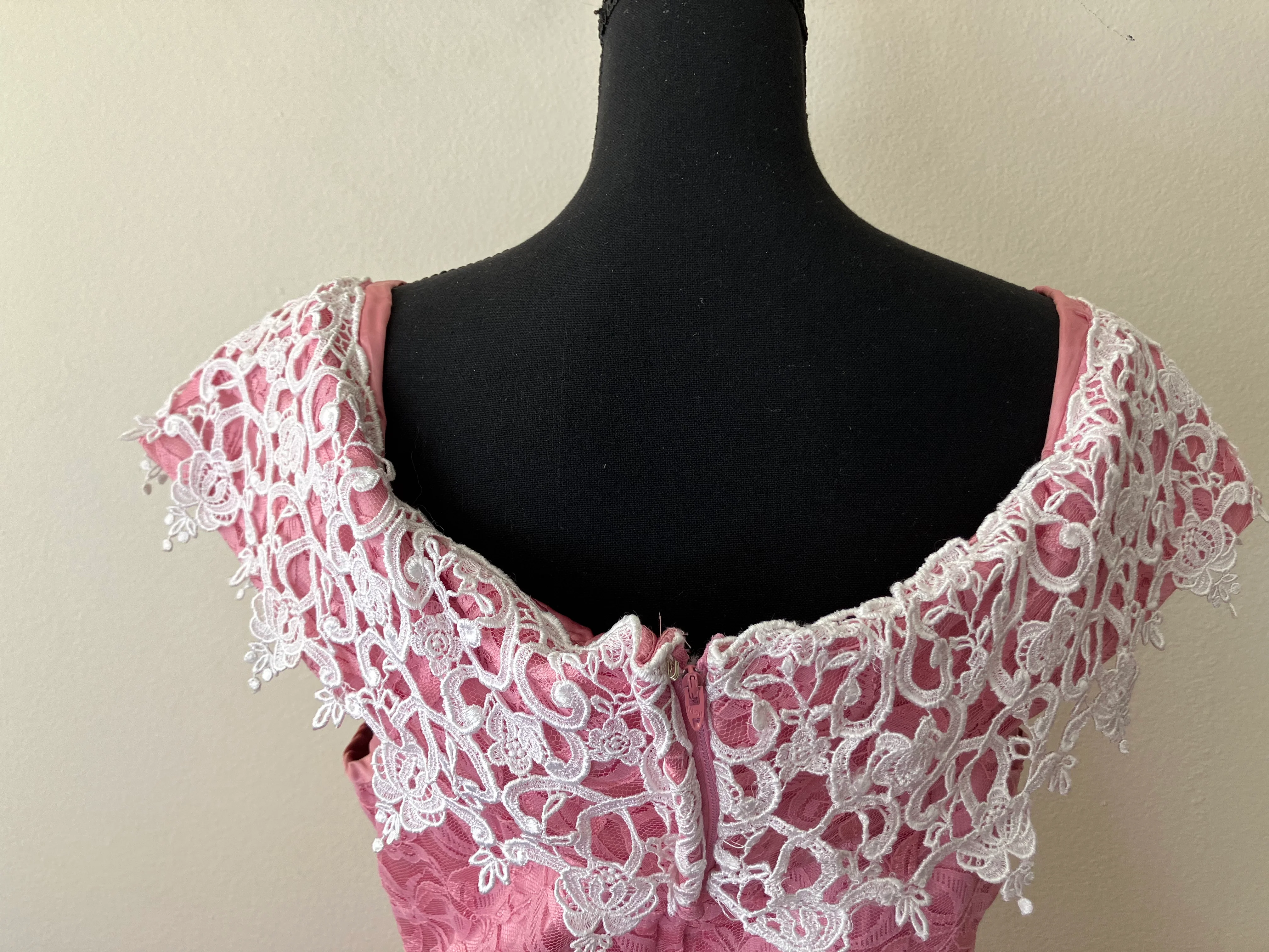 80s Pink Lace And Satin Prom Party Dress Ball Gown by Bill Levkoff - Image 12