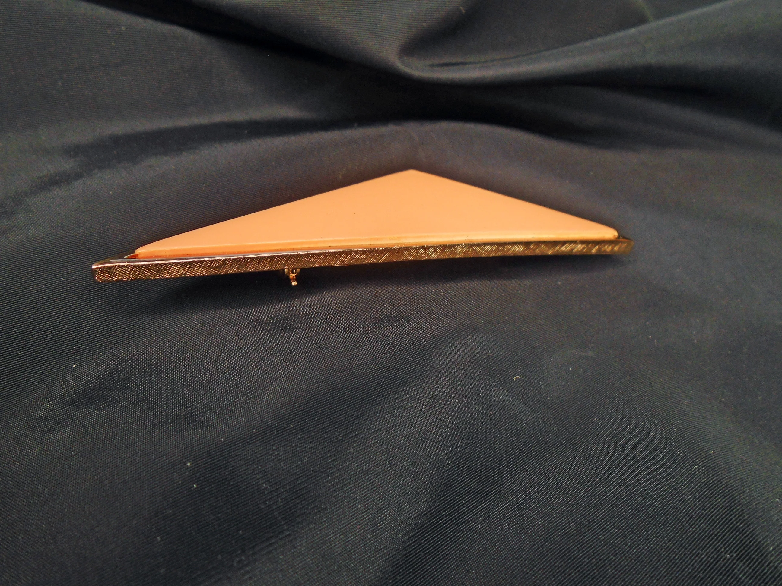 80s Pink Modernist Triangle Pin, Minimalist Geometric By Sarah Coventry - Image 6