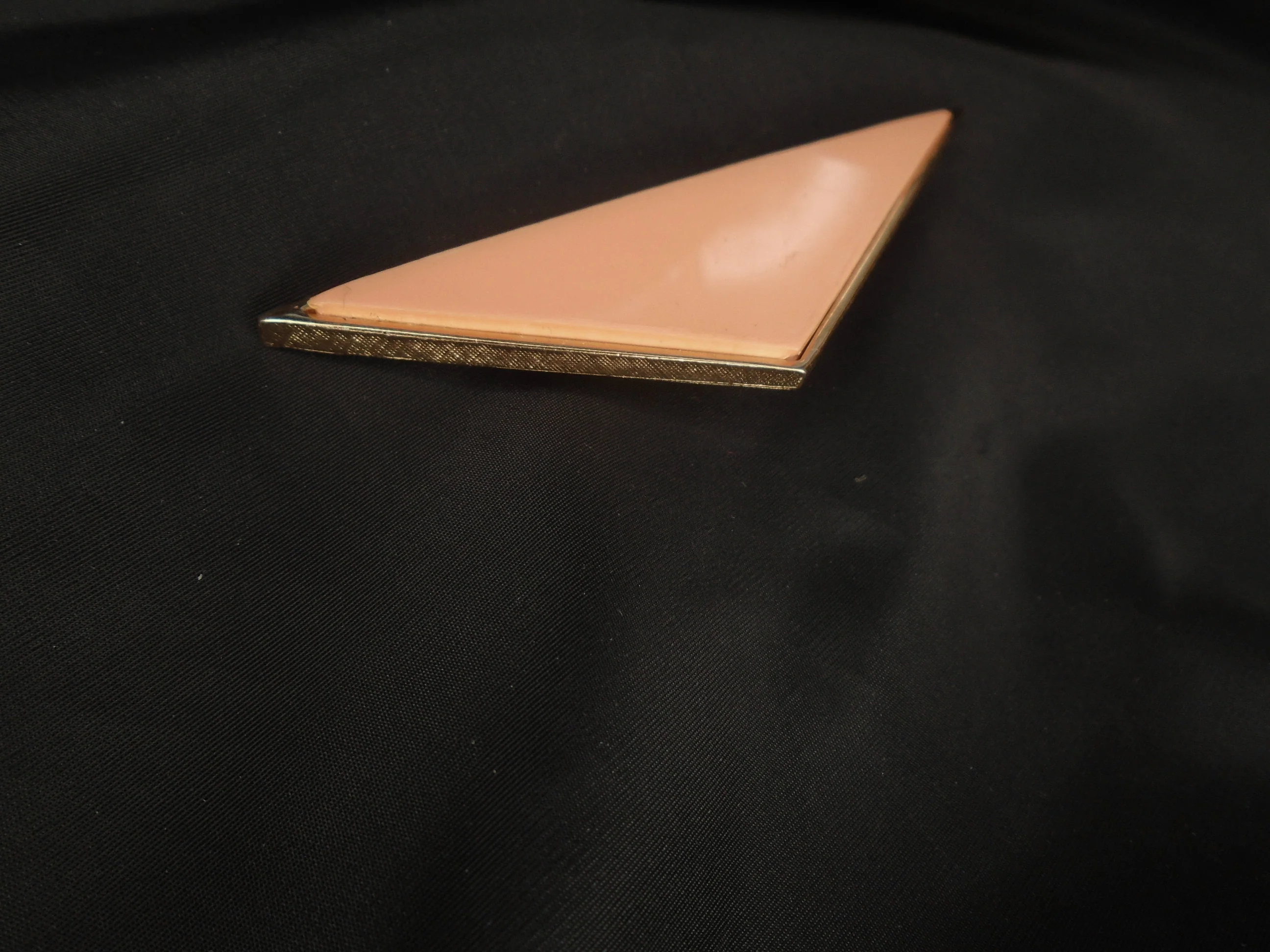 80s Pink Modernist Triangle Pin, Minimalist Geometric By Sarah Coventry - Image 7
