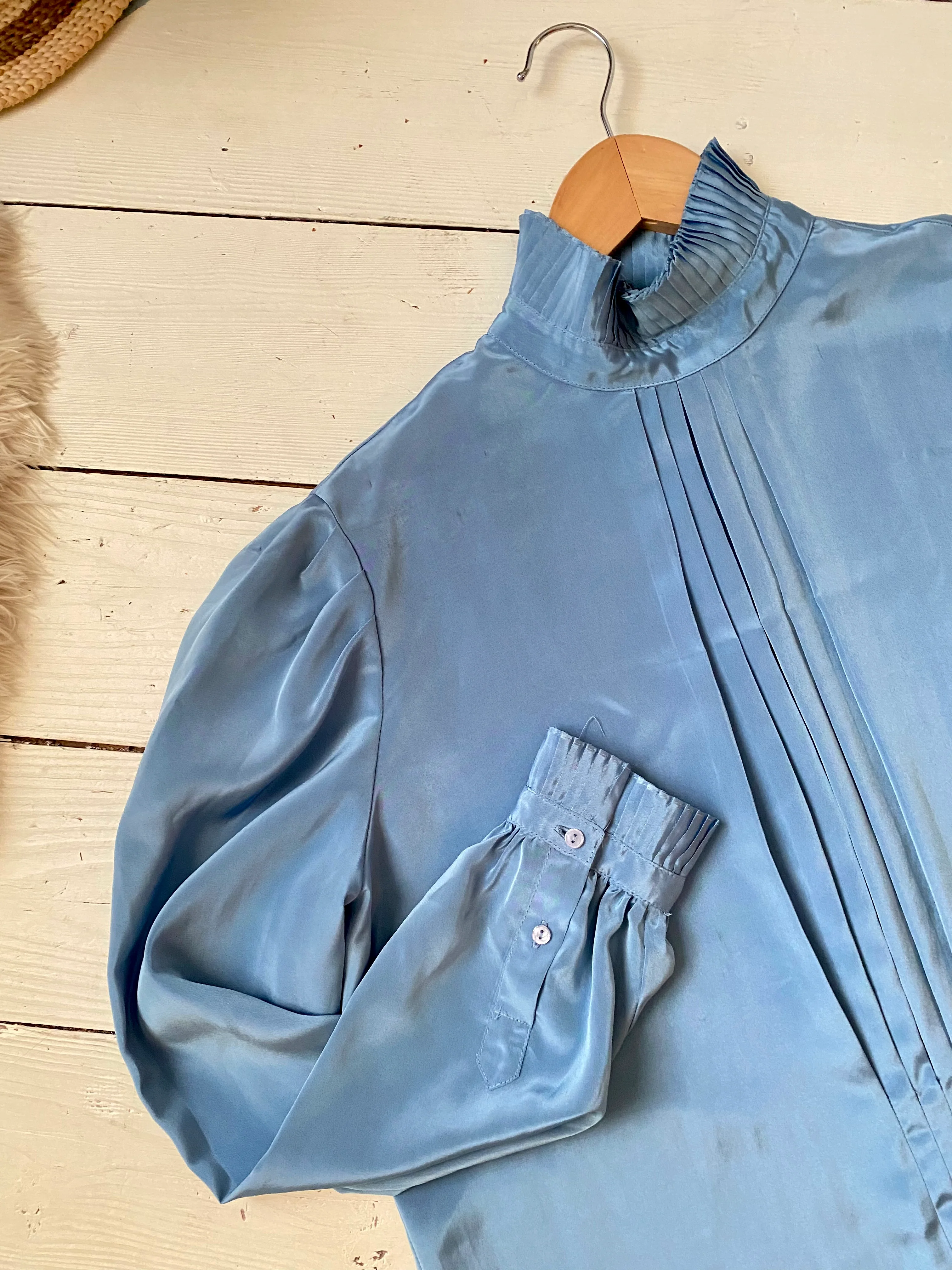 80s Pleated Mock Neck Puff Sleeve Shimmer Blouse By Jean Depierre - Image 13