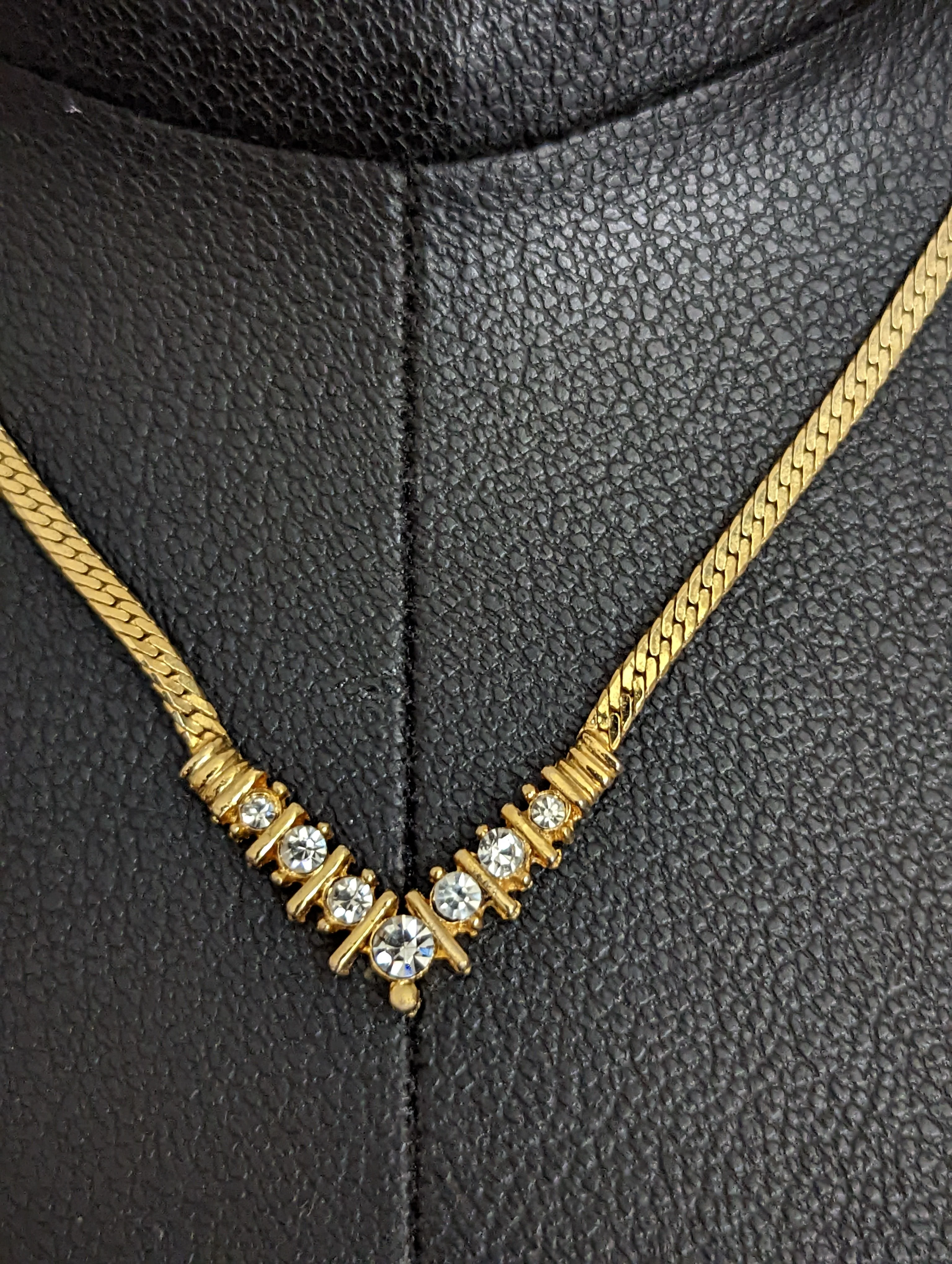 80s Rhinestone And Gold Necklace - Image 4