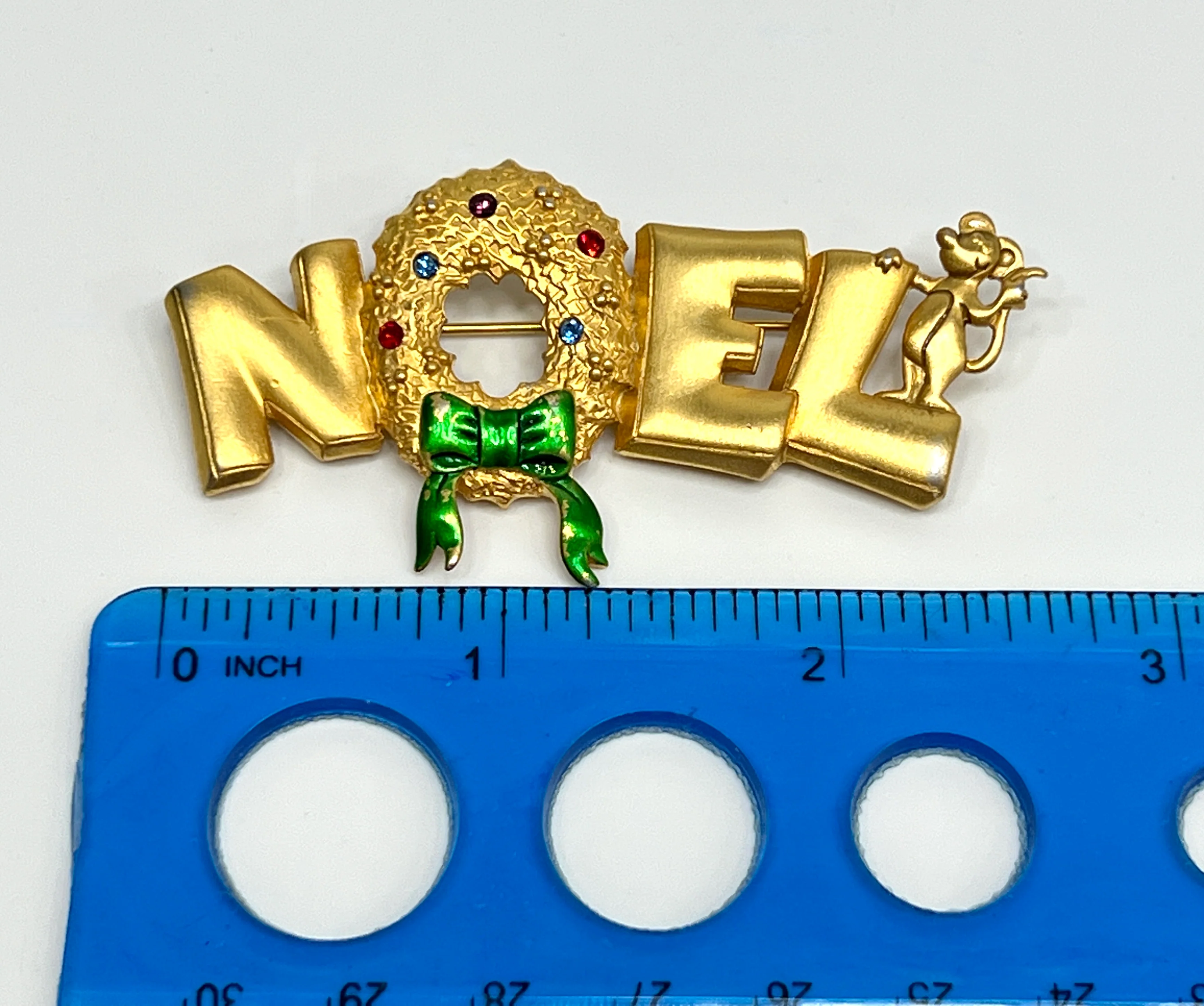 80s Rhinestone Noel Brooch Gold Tone Christmas Pin By Jj's - Image 8