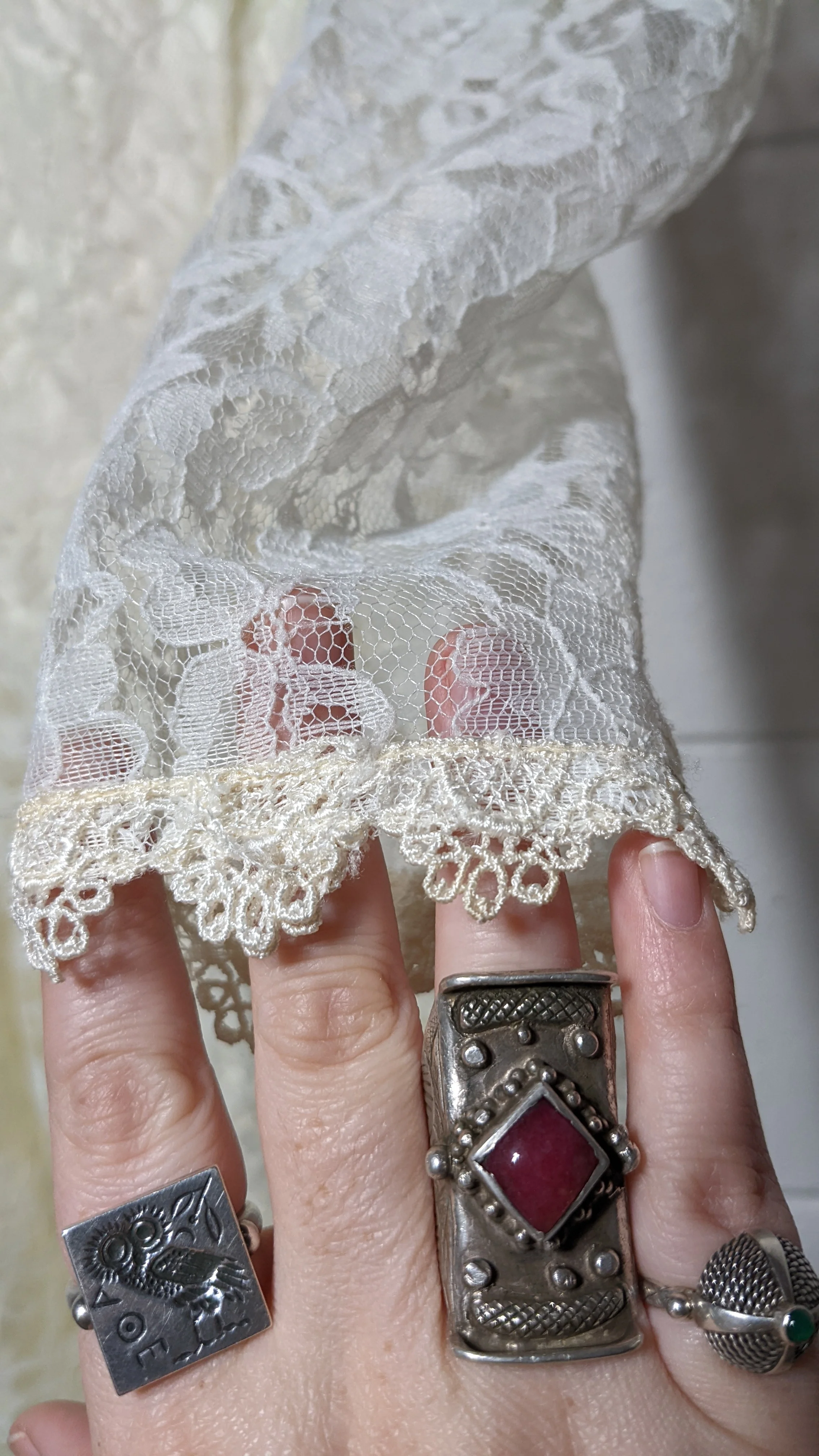 80s Romantic Lace Midi Dress By Gunne Sax - Image 5
