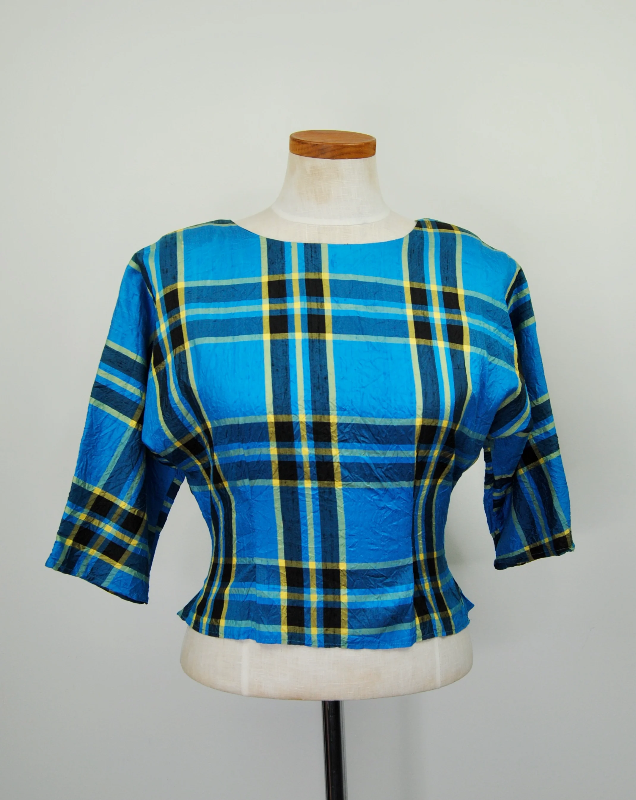 80s Silk Low Back Blue Plaid Blouse By Jonathan Martin - Image 10