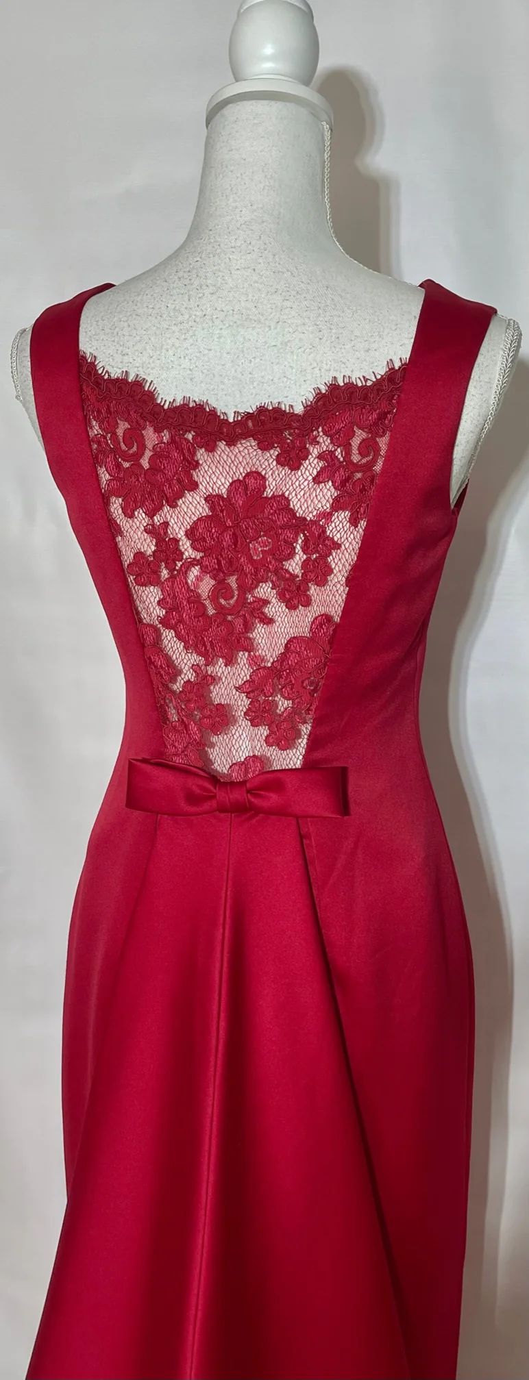 80s Size 6. Sabrina Style Ball Gown With Lace Back by Victor Costa - Image 4