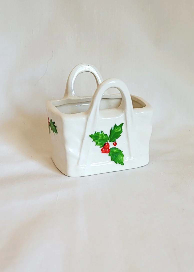 80s Small Ceramic Christmas Themed Handled Basket - Image 4