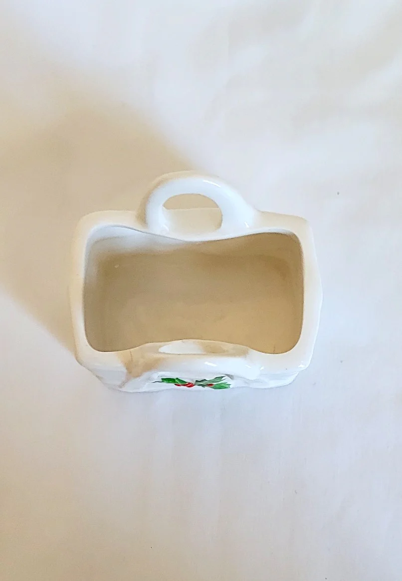 80s Small Ceramic Christmas Themed Handled Basket - Image 6