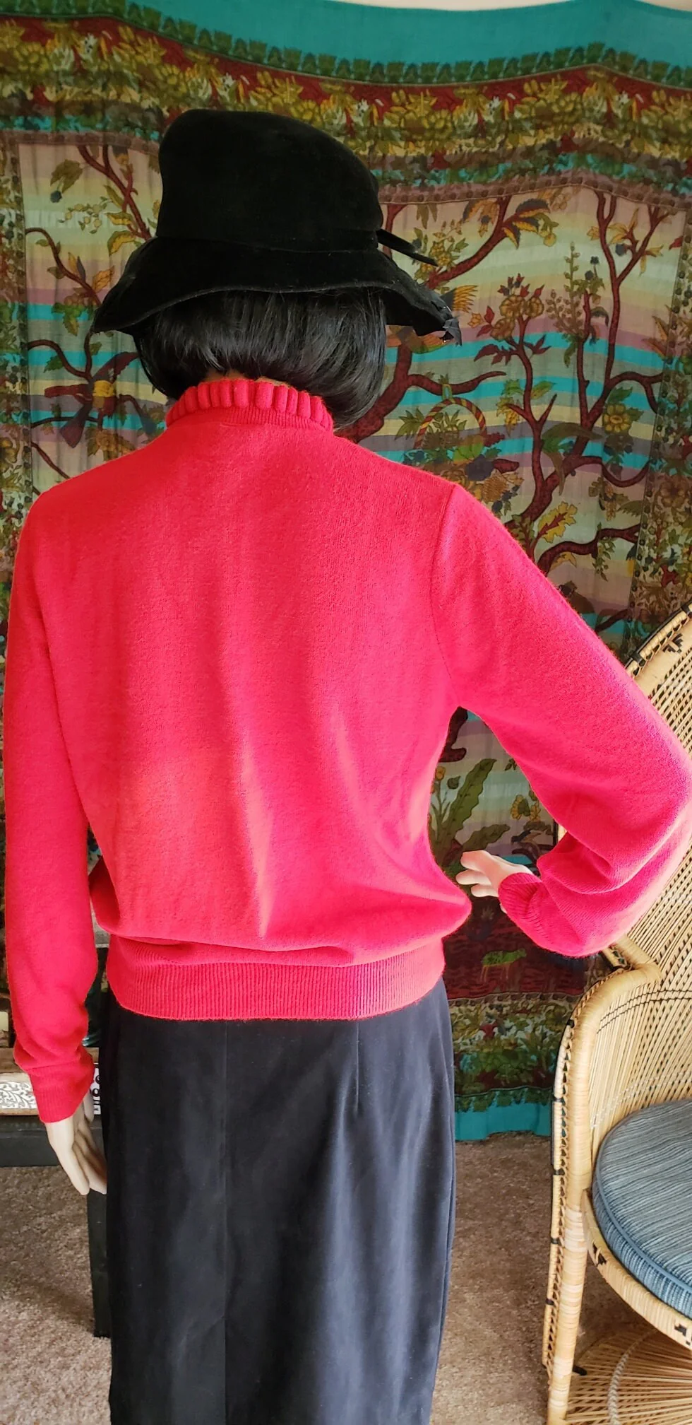 80s Soft Red Sweater Md/lg by Keneth Too - Image 10