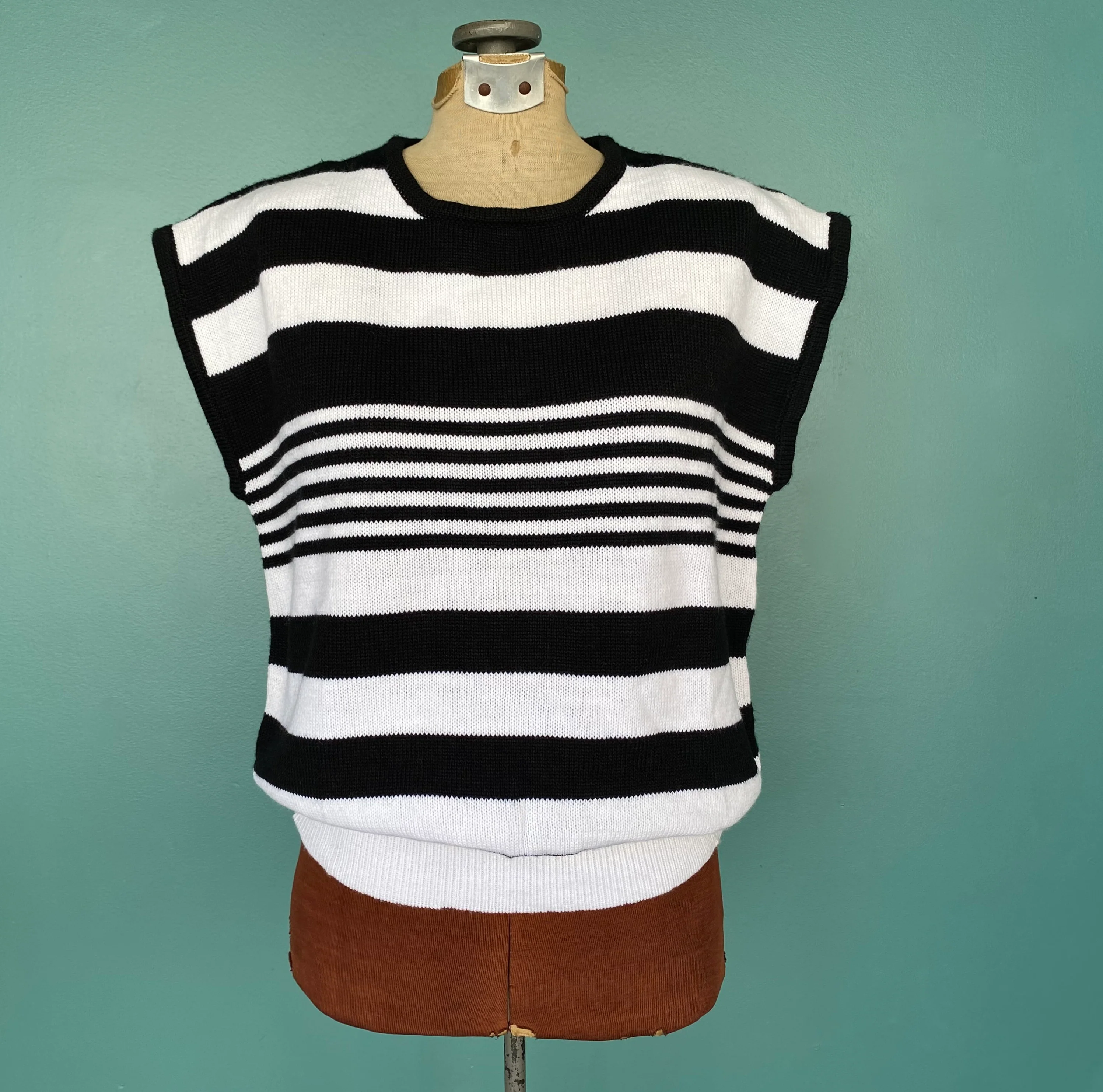 80s Striped Knit Sleeveless Top 80s Knit Sweater Vest By Lilly of California / Hand Loomed In Usa - Image 3