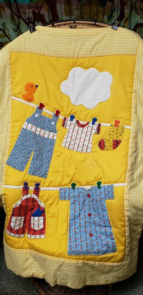 80s Sunny Laundry Day Kids Quilt - Image 3
