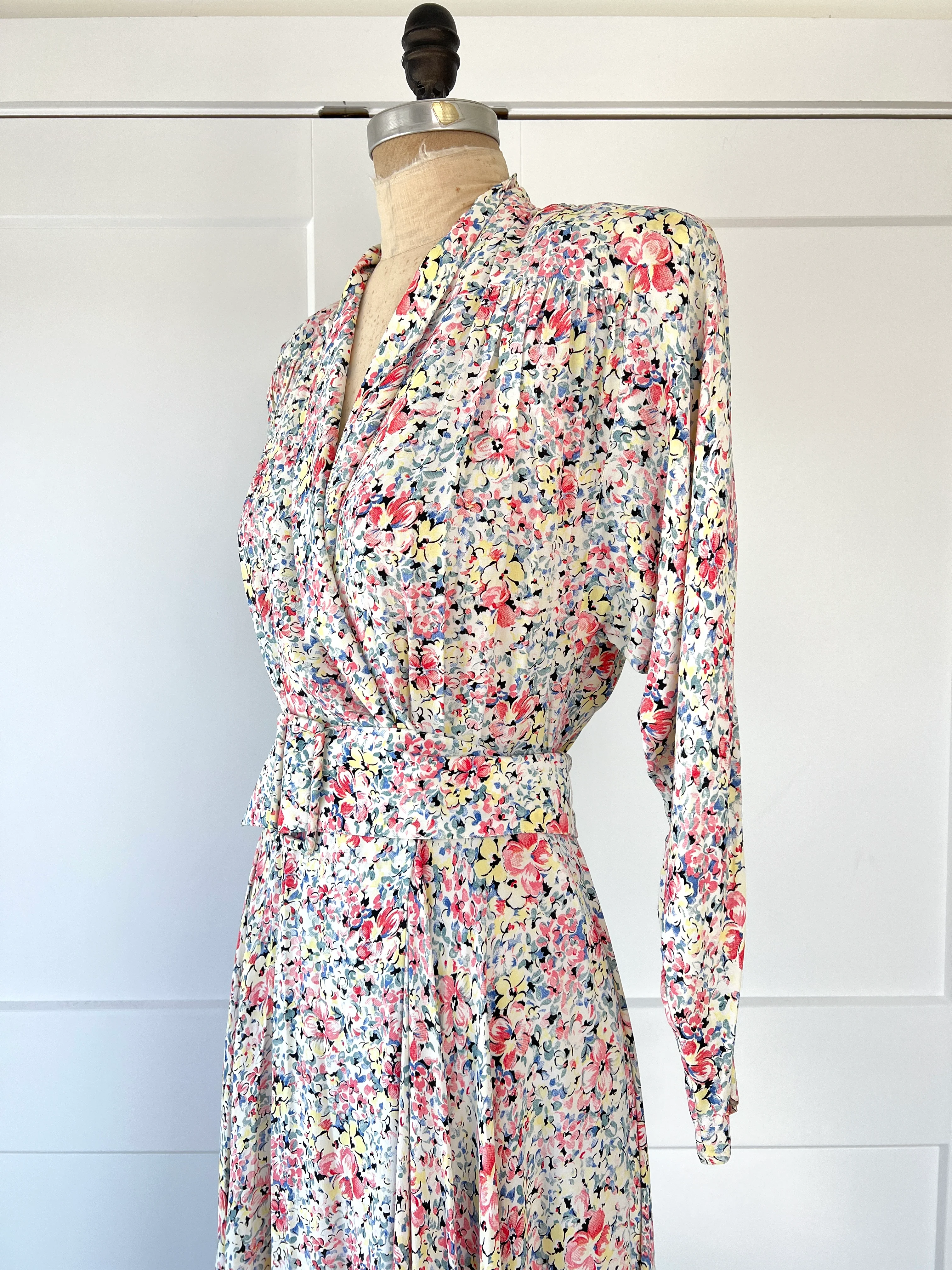 80s Sweet Floral Feminine Maxi Dress - Image 6