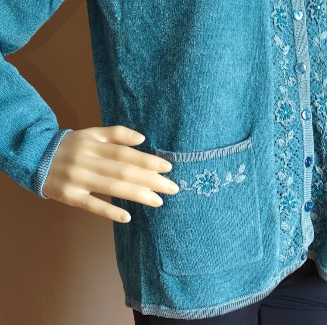 90's Teal V-Neck Sweater with Embroidery and Bead Detail by Shanna K. - Image 4