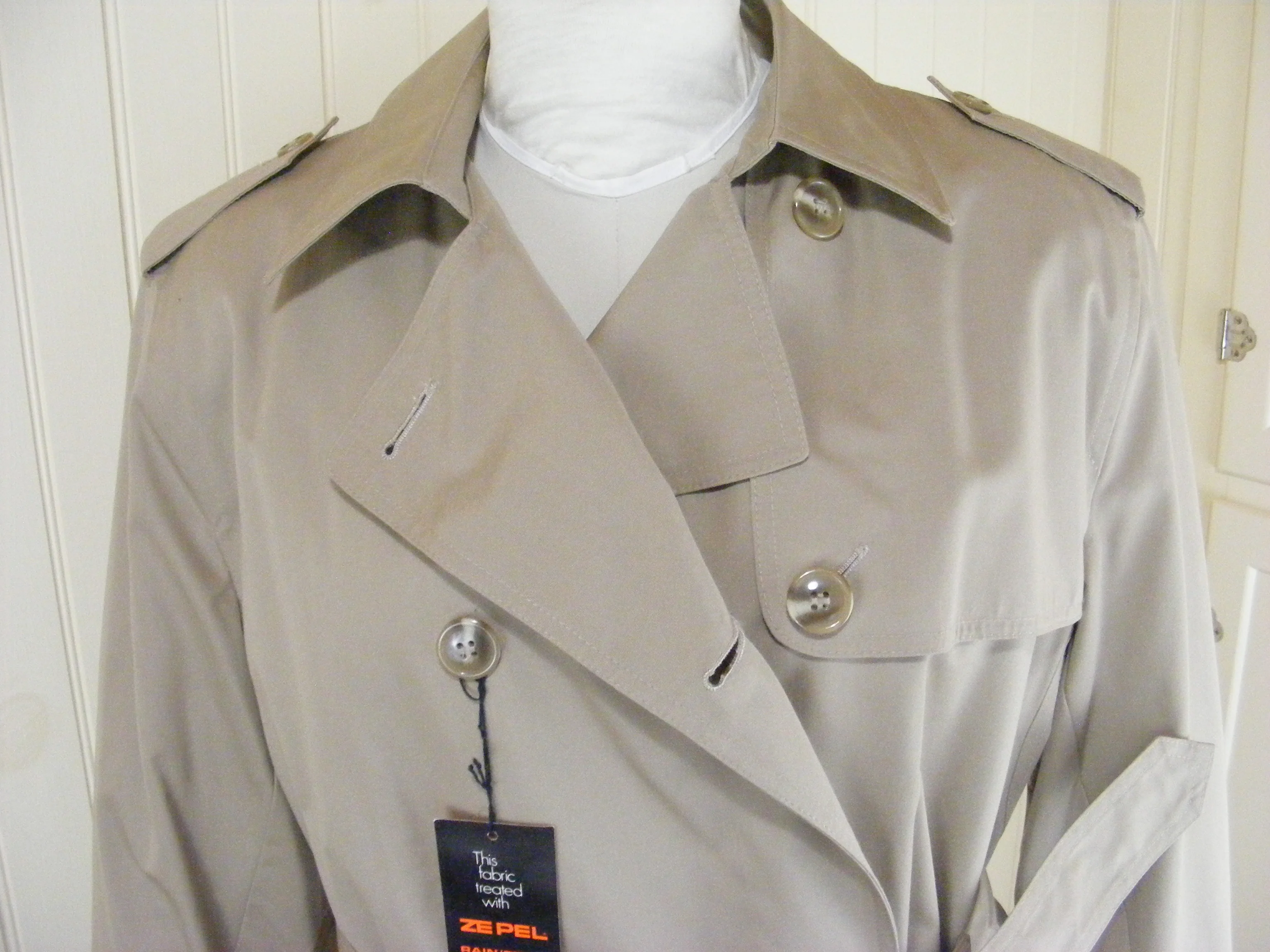 80s Trench Coat Deadstock Beige With Wool Scarf Belted By Misty Harbor - Image 10