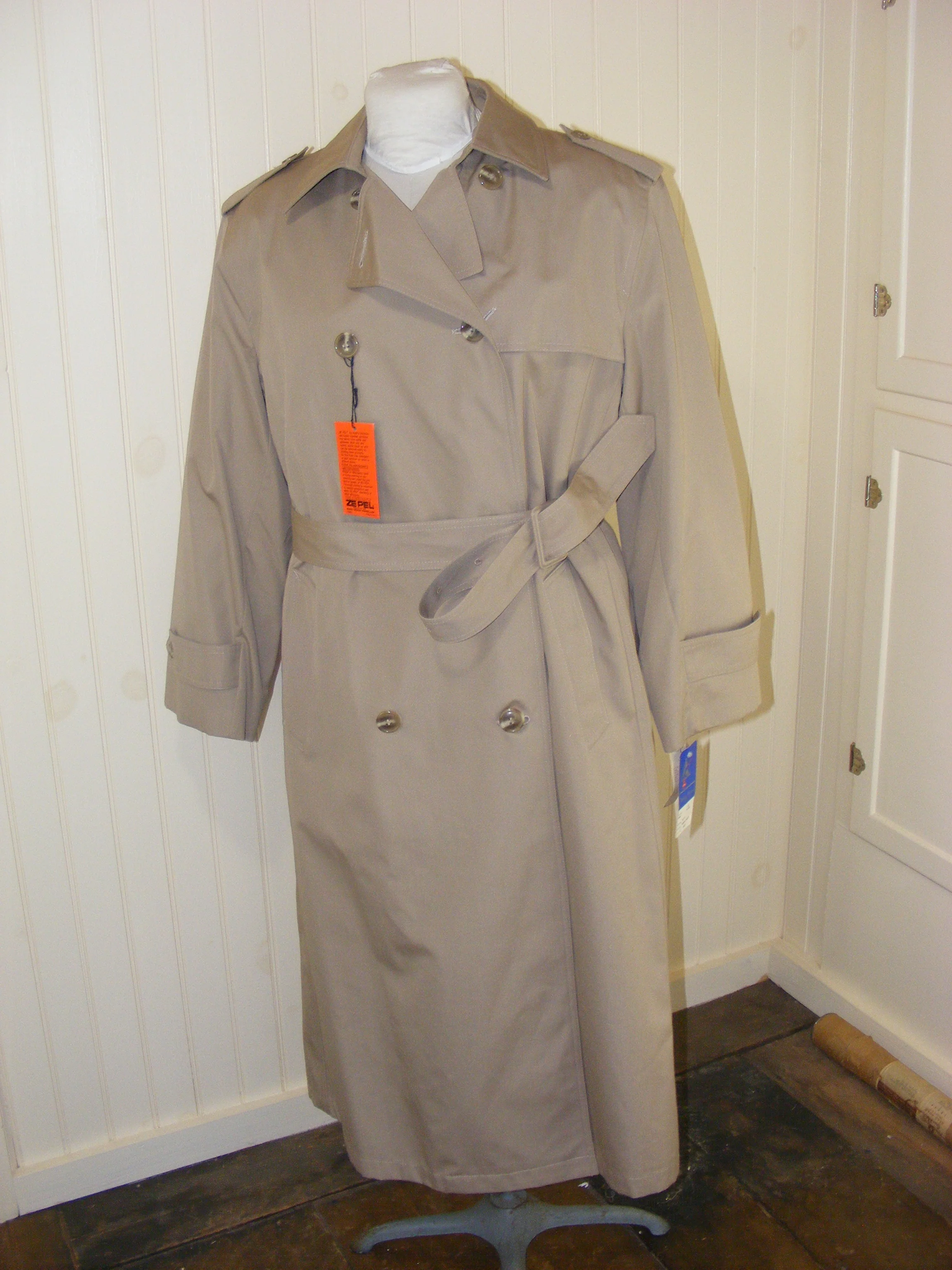 80s Trench Coat Deadstock Beige With Wool Scarf Belted By Misty Harbor - Image 5